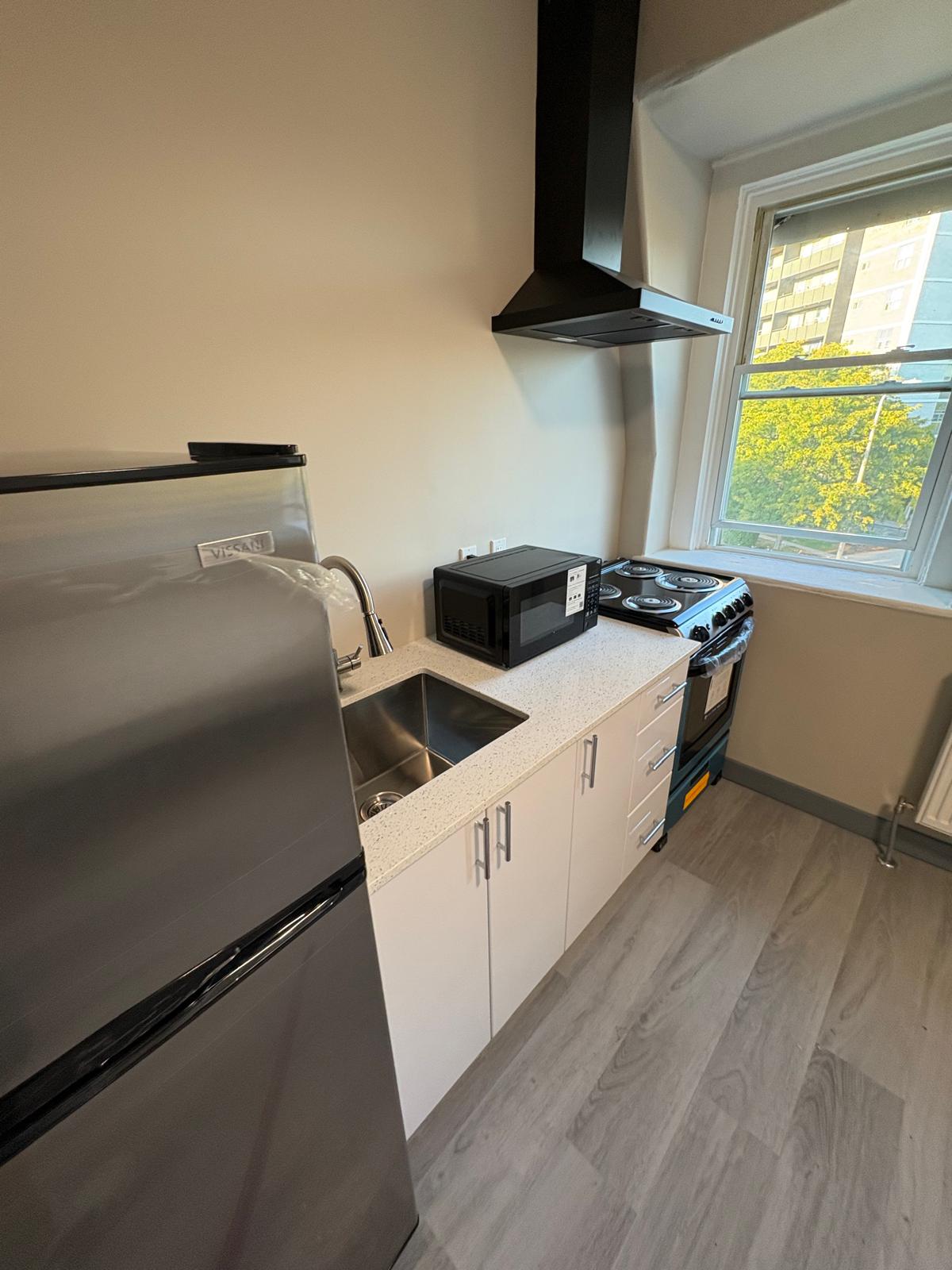 #42.6 St. Catharine's 2-bedroom Hotel-Apartment