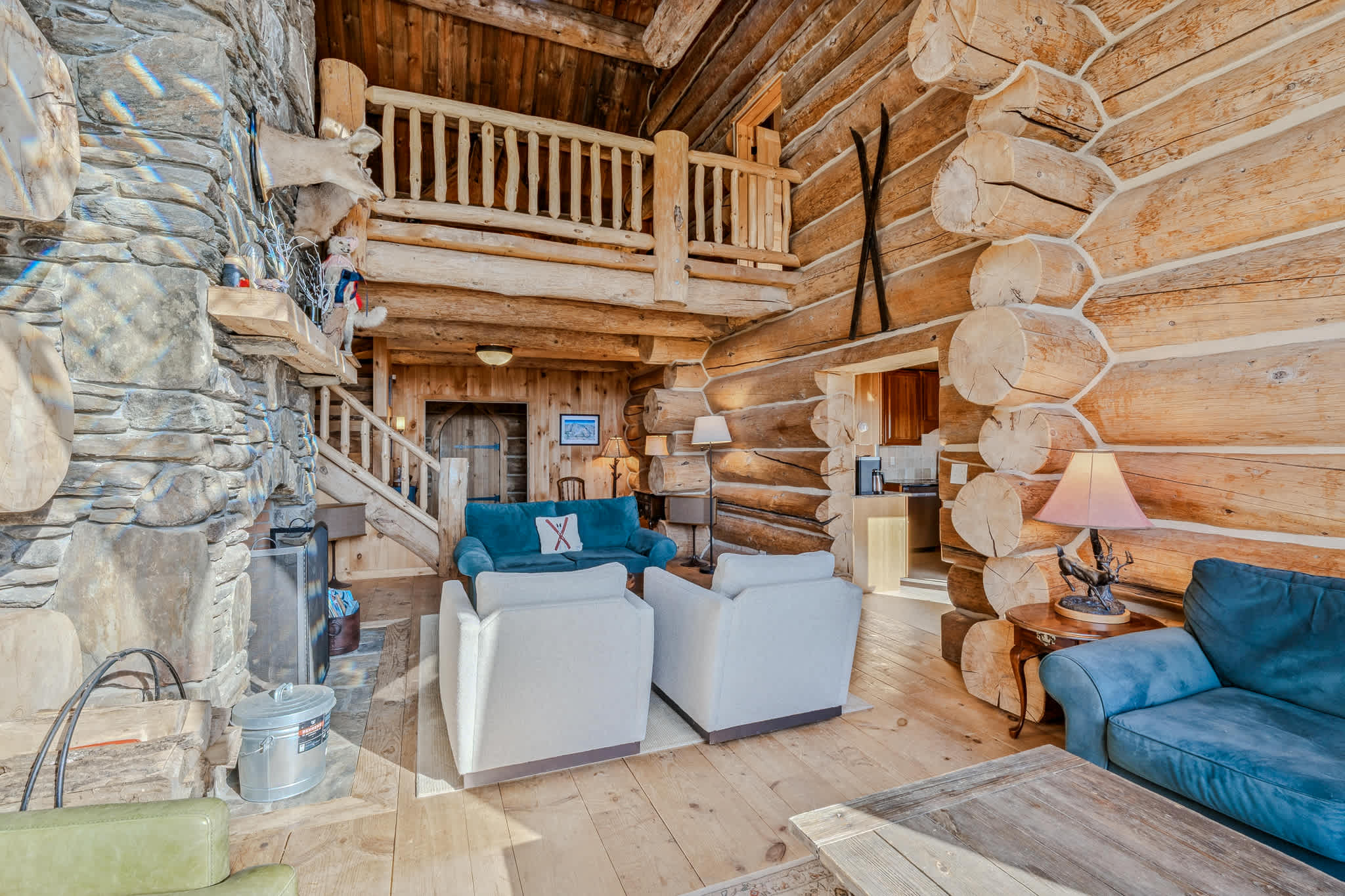 Hot Tub, Firepit, Mtn Views! | Spruce Moose Lodge