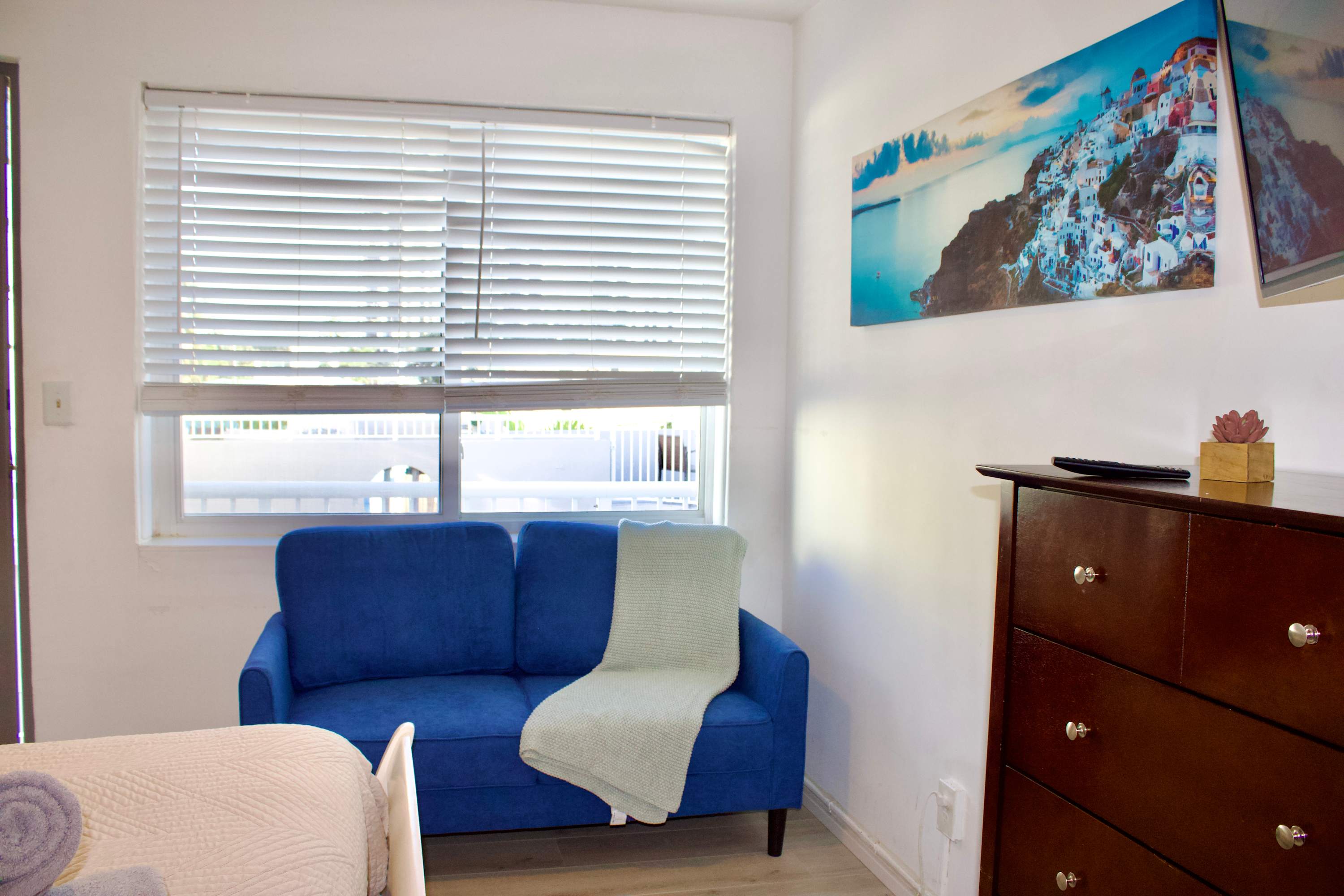 Beachside studio steps from the sand — Hollywood, FL — vacation rental