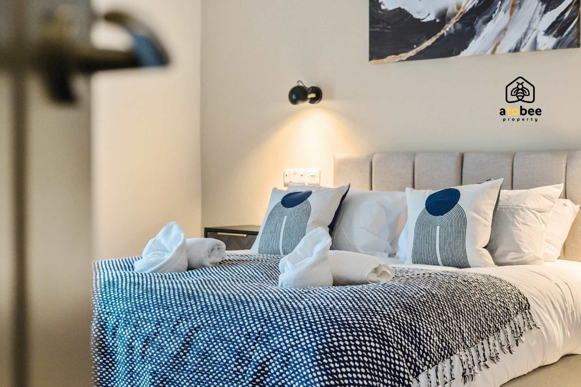 Stylish Home in Manchester - Free Parking in Dulgar Street M11 2BU - Property image 12 - VivreStays