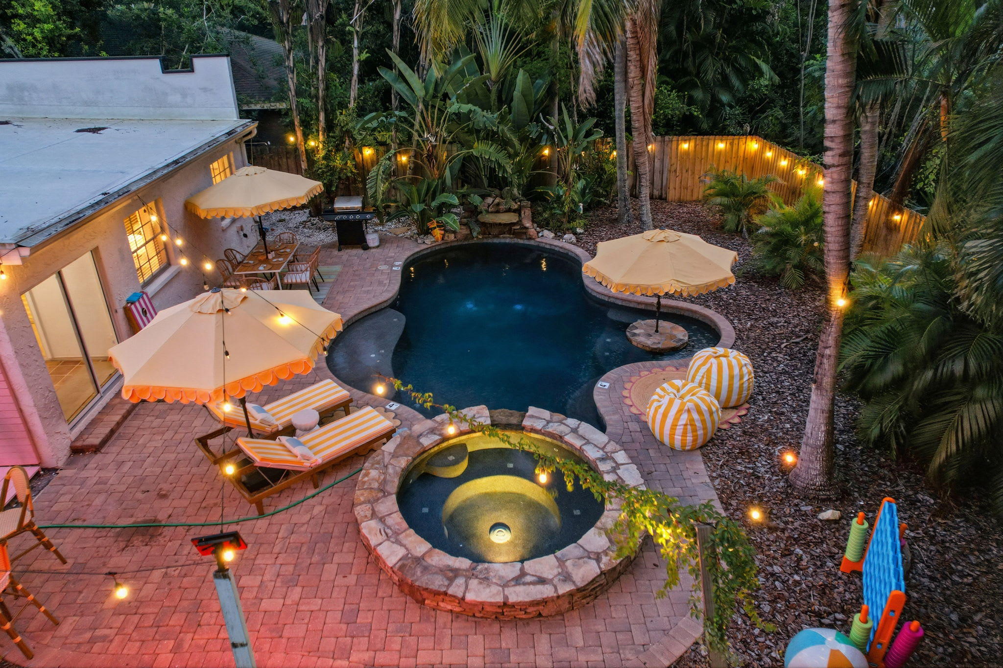 Bradenton Bliss | Heated Pool | Hot Tub | Games — Bradenton, FL — vacation rental