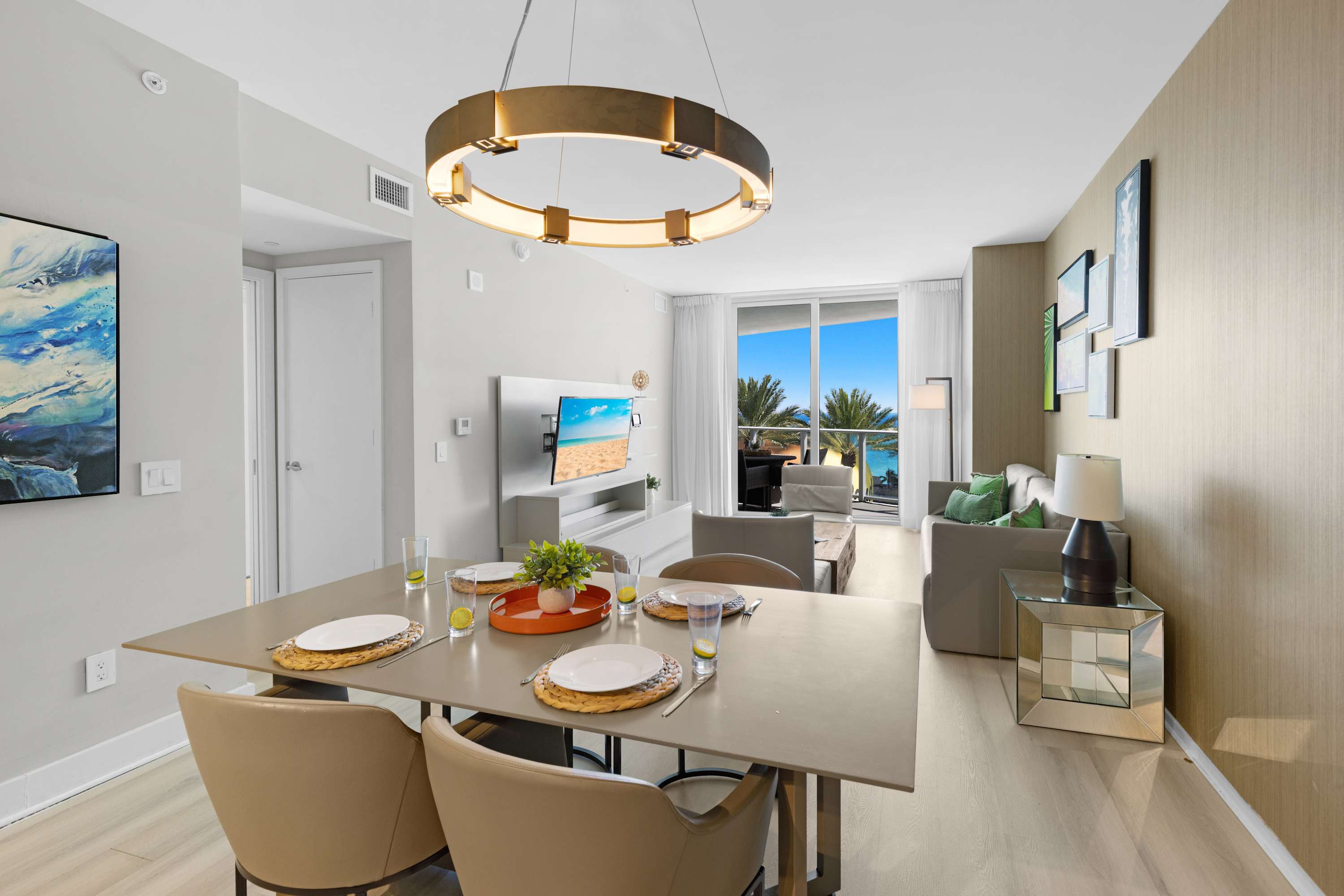 Modern Luxurious Apartment | Pool & Ocean Views