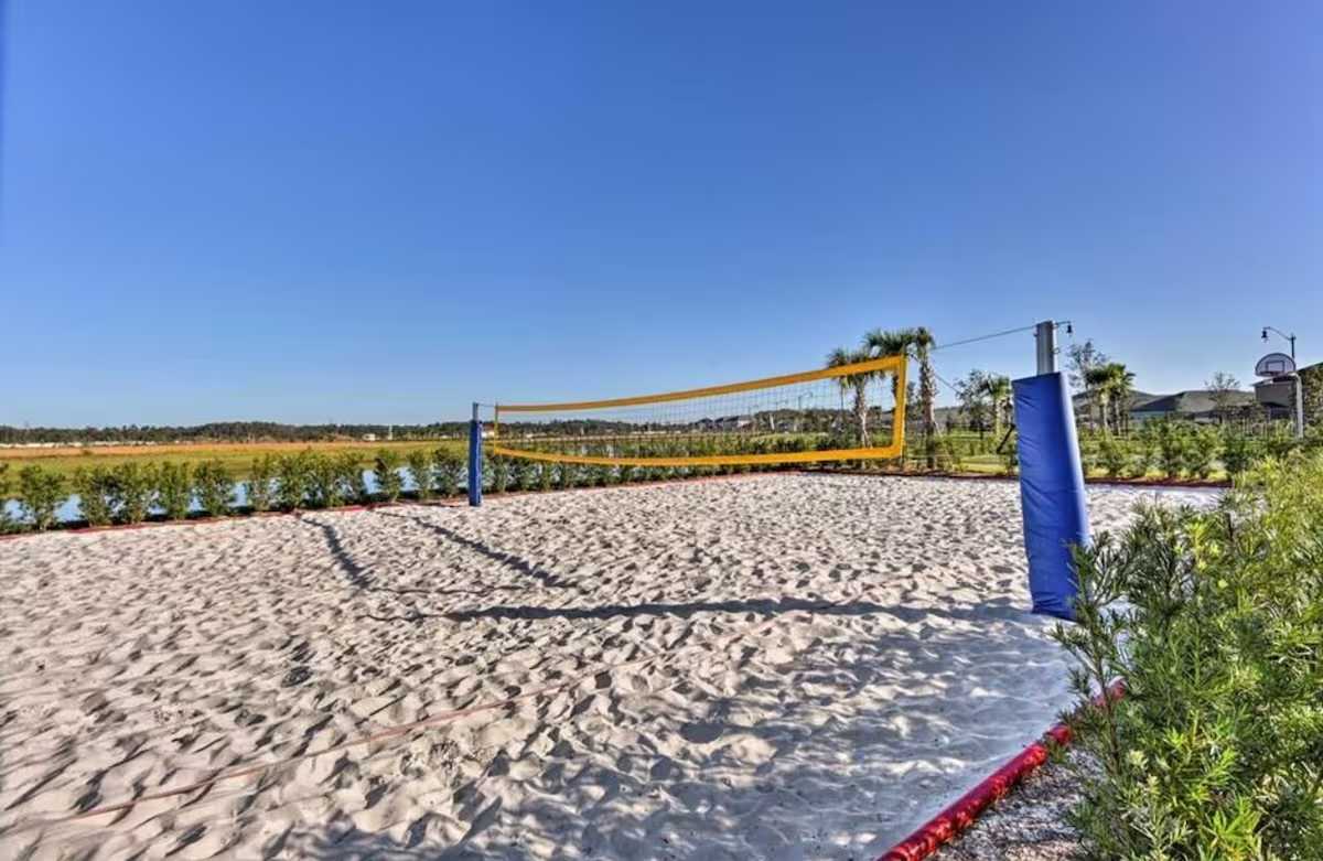 9 MI to Disney w Pool + Arcade + FREE Waterpark