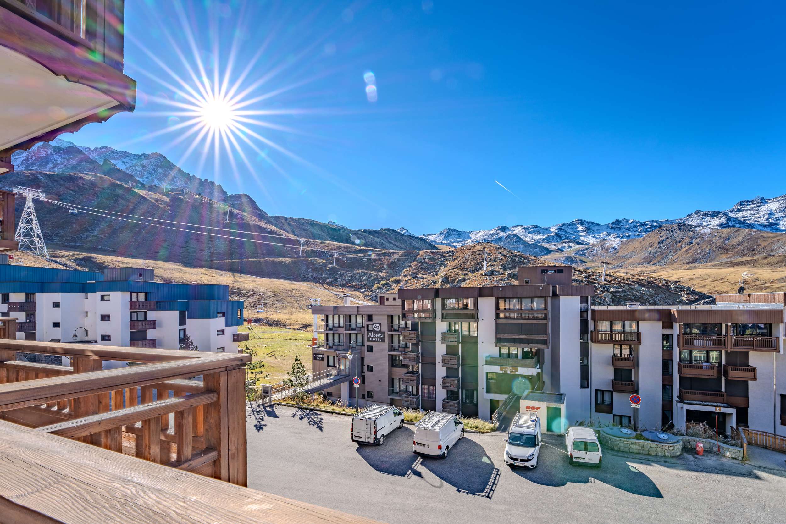 Ski-In/Out Apt w/ Mountain Views — Val Thorens, Auvergne-Rhône-Alpes — vacation rental