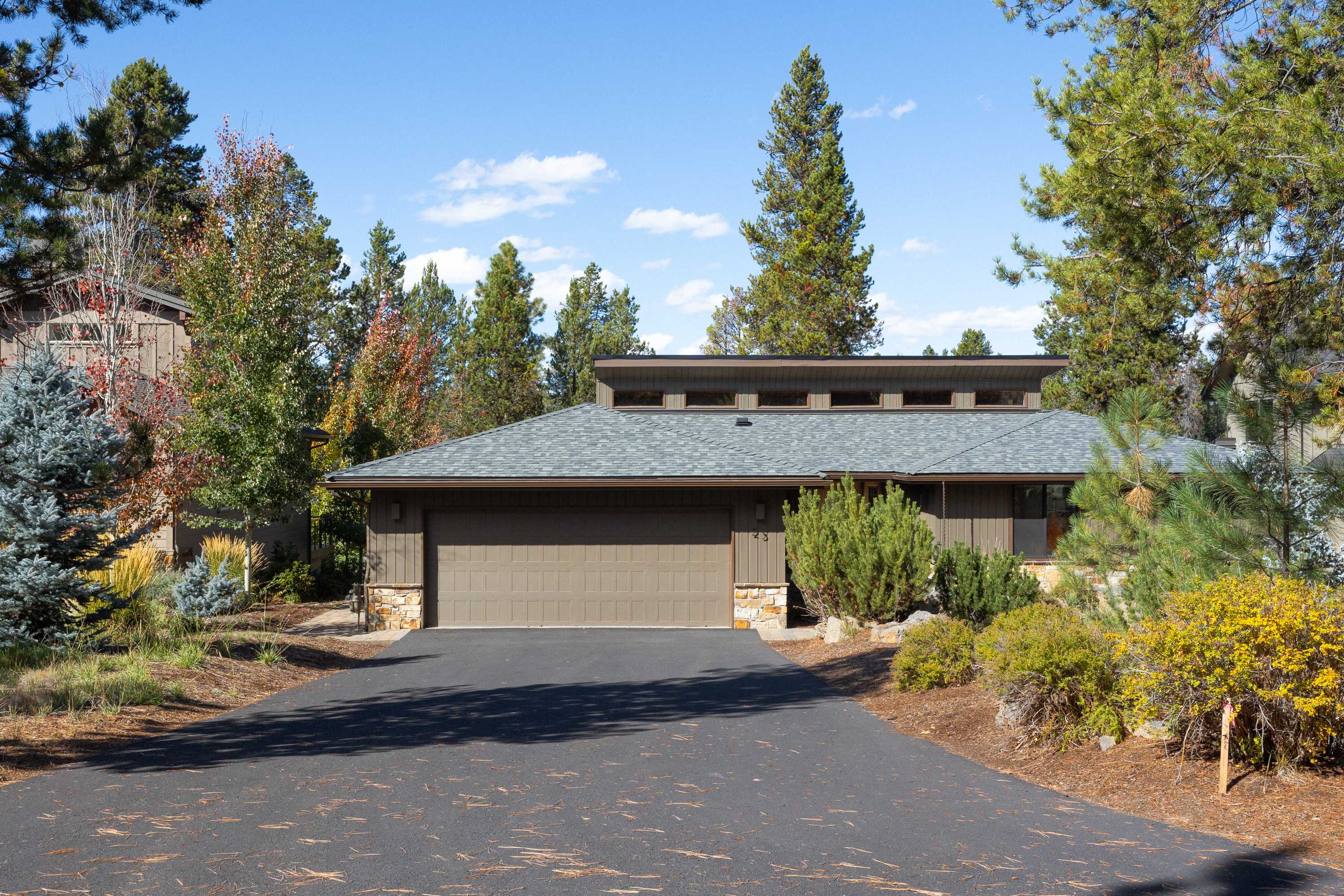 On Golf Course, Game Room, Hot Tub | The 19th Hole