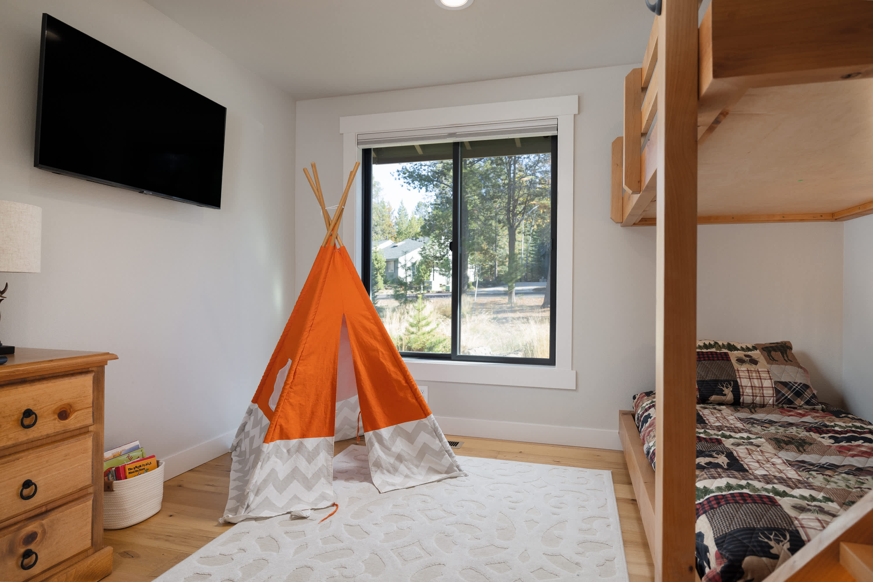 On Golf Course, Game Room, Hot Tub | The 19th Hole