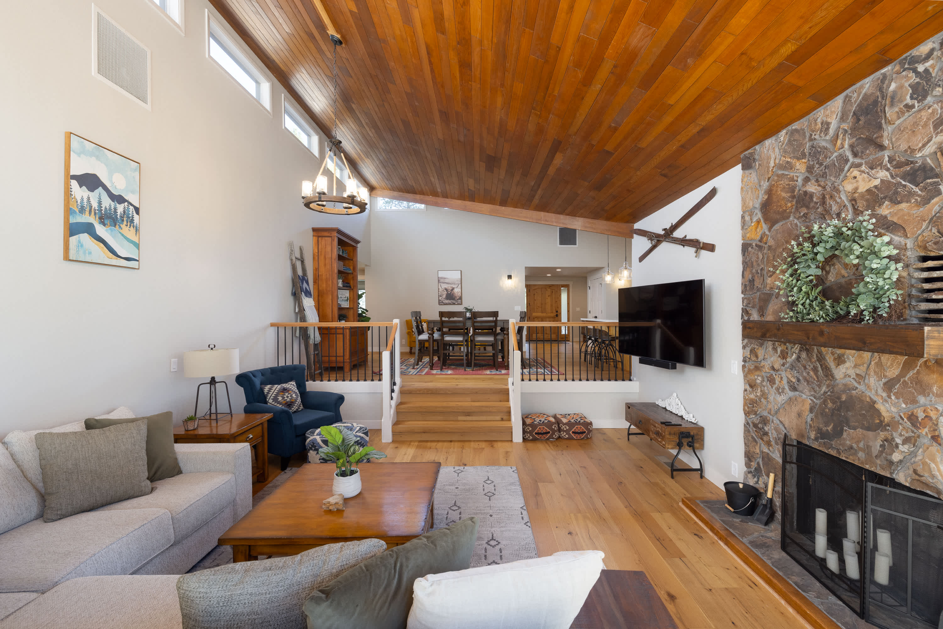 On Golf Course, Game Room, Hot Tub | The 19th Hole