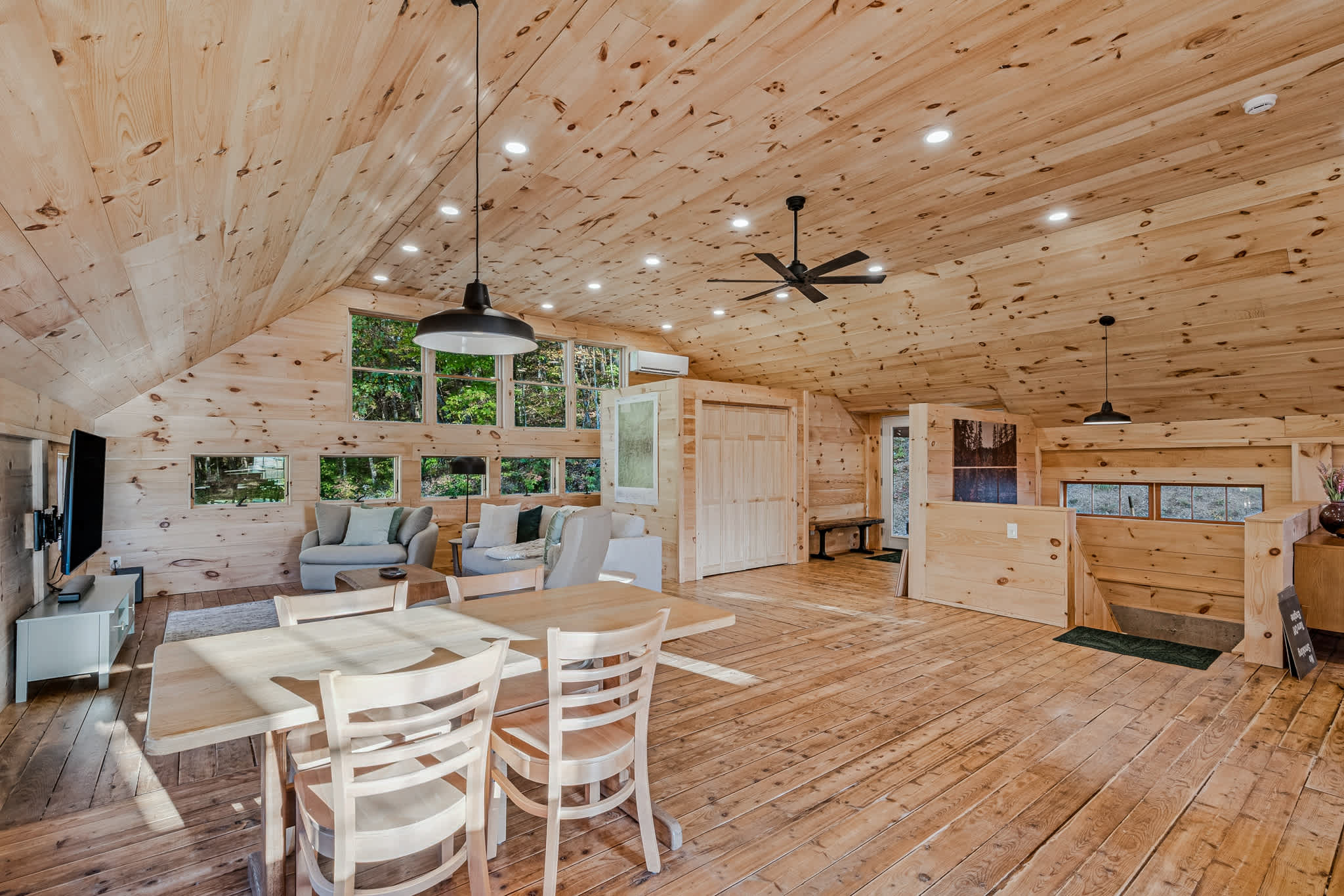 Views! Trails, Hot Tub, Sauna | Reservoir Ridge