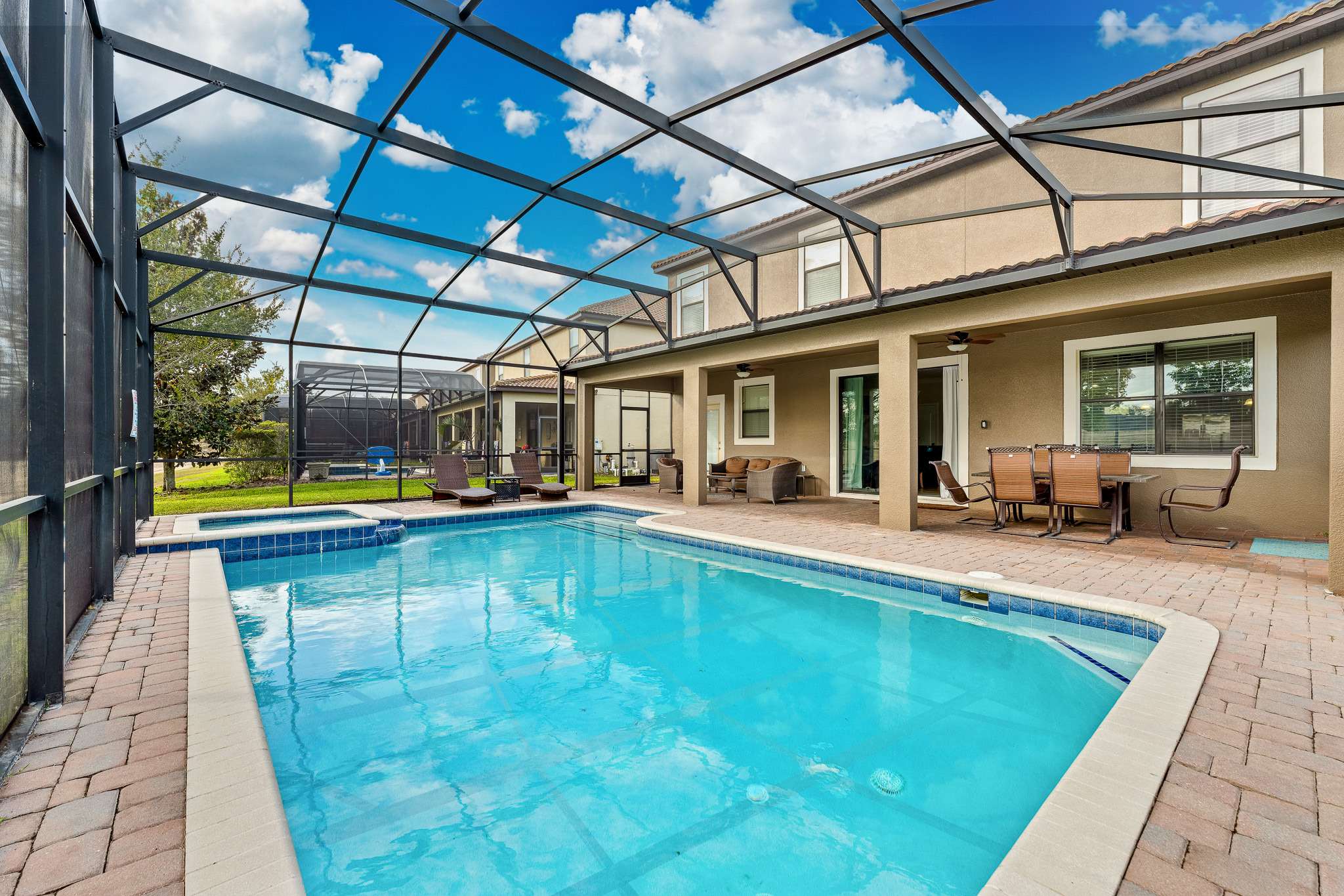 Heated pool + EV charger + Game Room + Waterpark