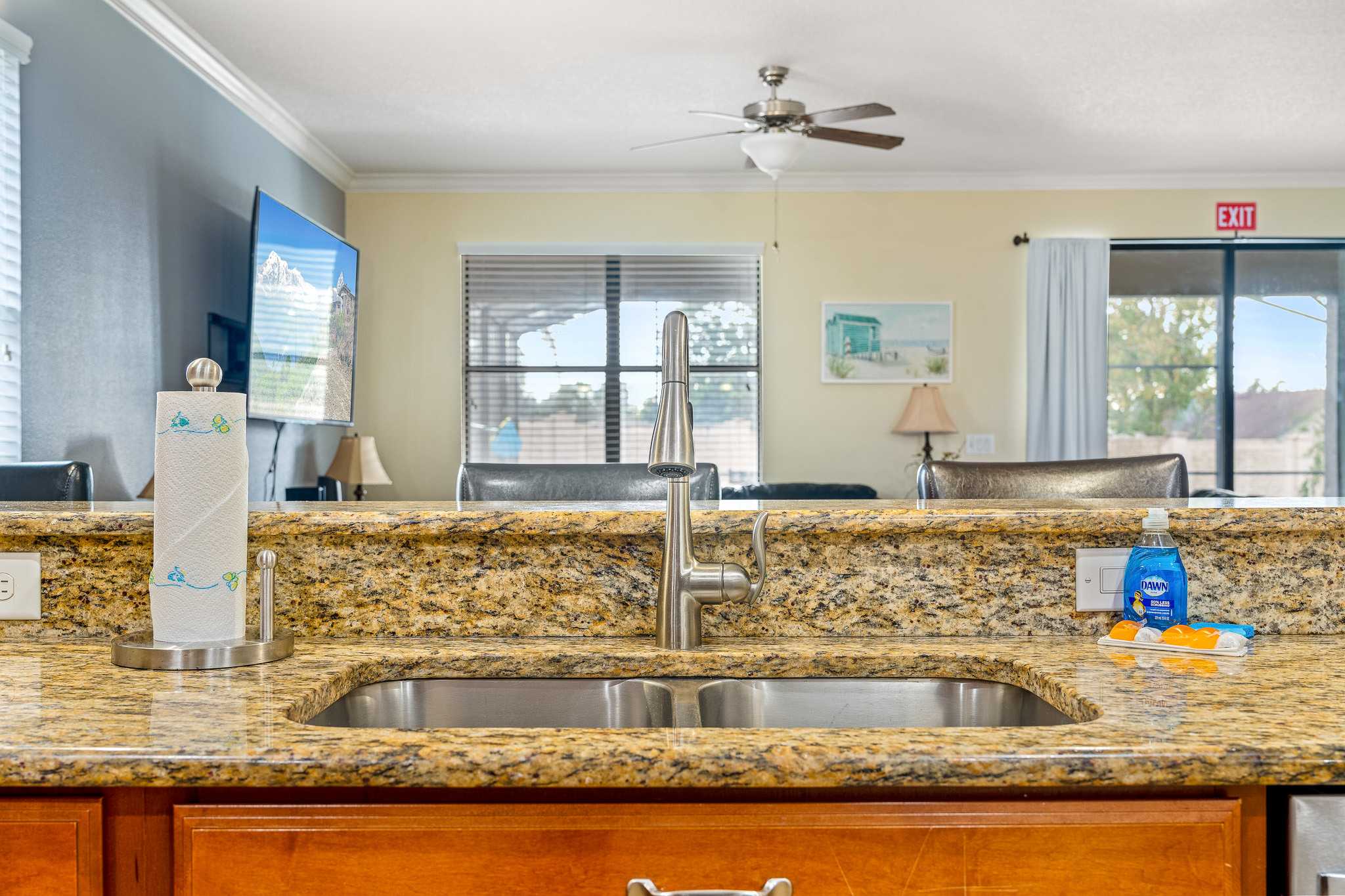 Heated pool + EV charger + Game Room + Waterpark