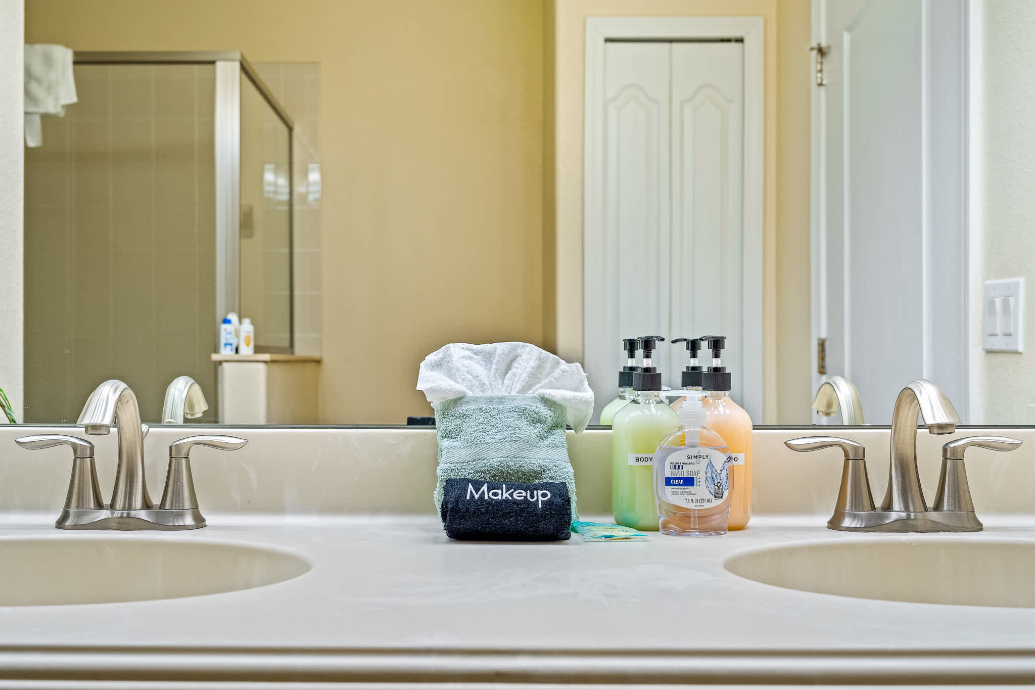 Heated pool + EV charger + Game Room + Waterpark