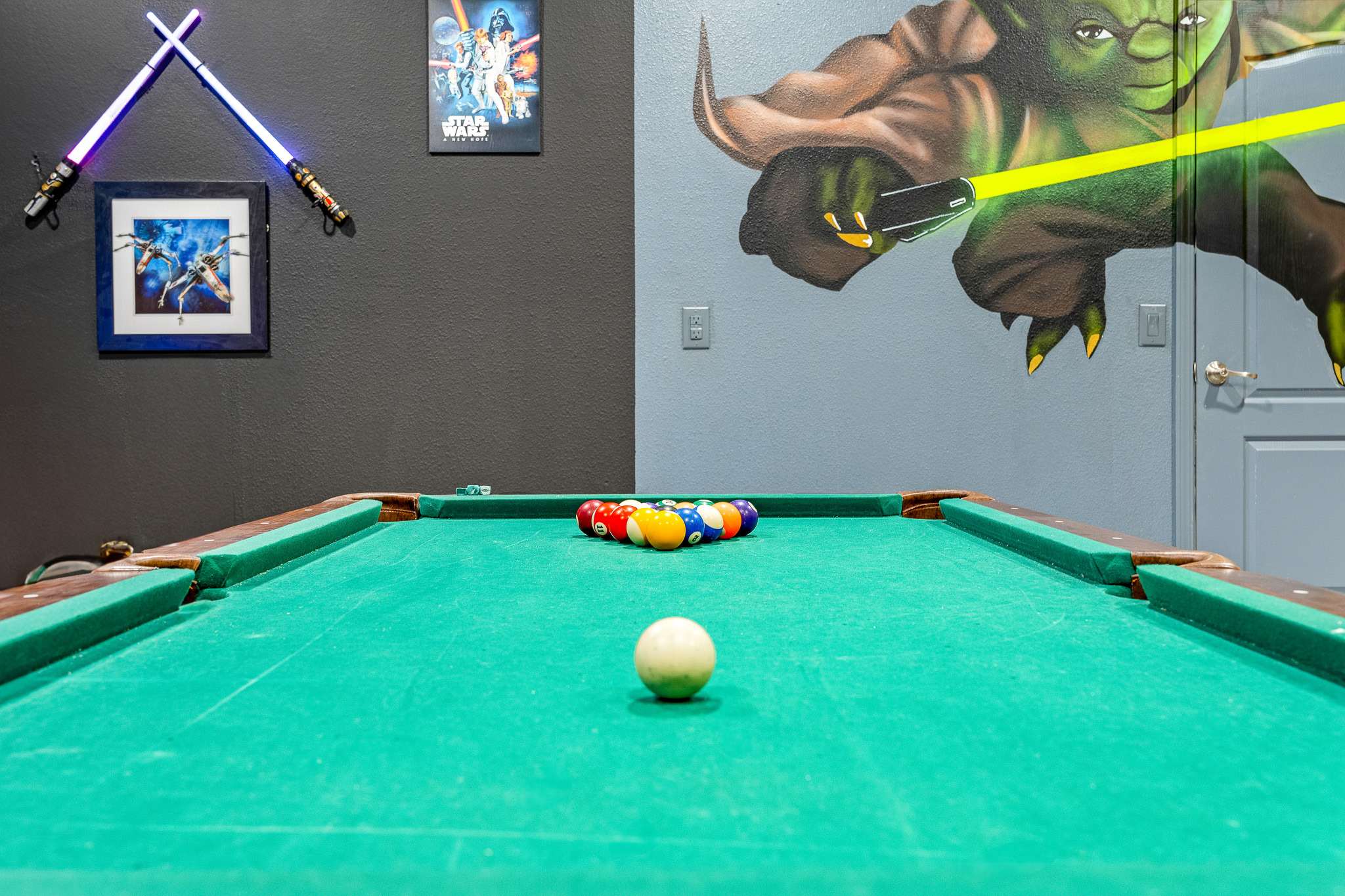 Heated pool + EV charger + Game Room + Waterpark