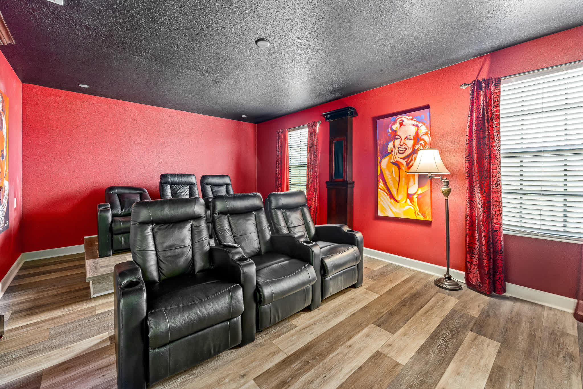 Heated pool + EV charger + Game Room + Waterpark