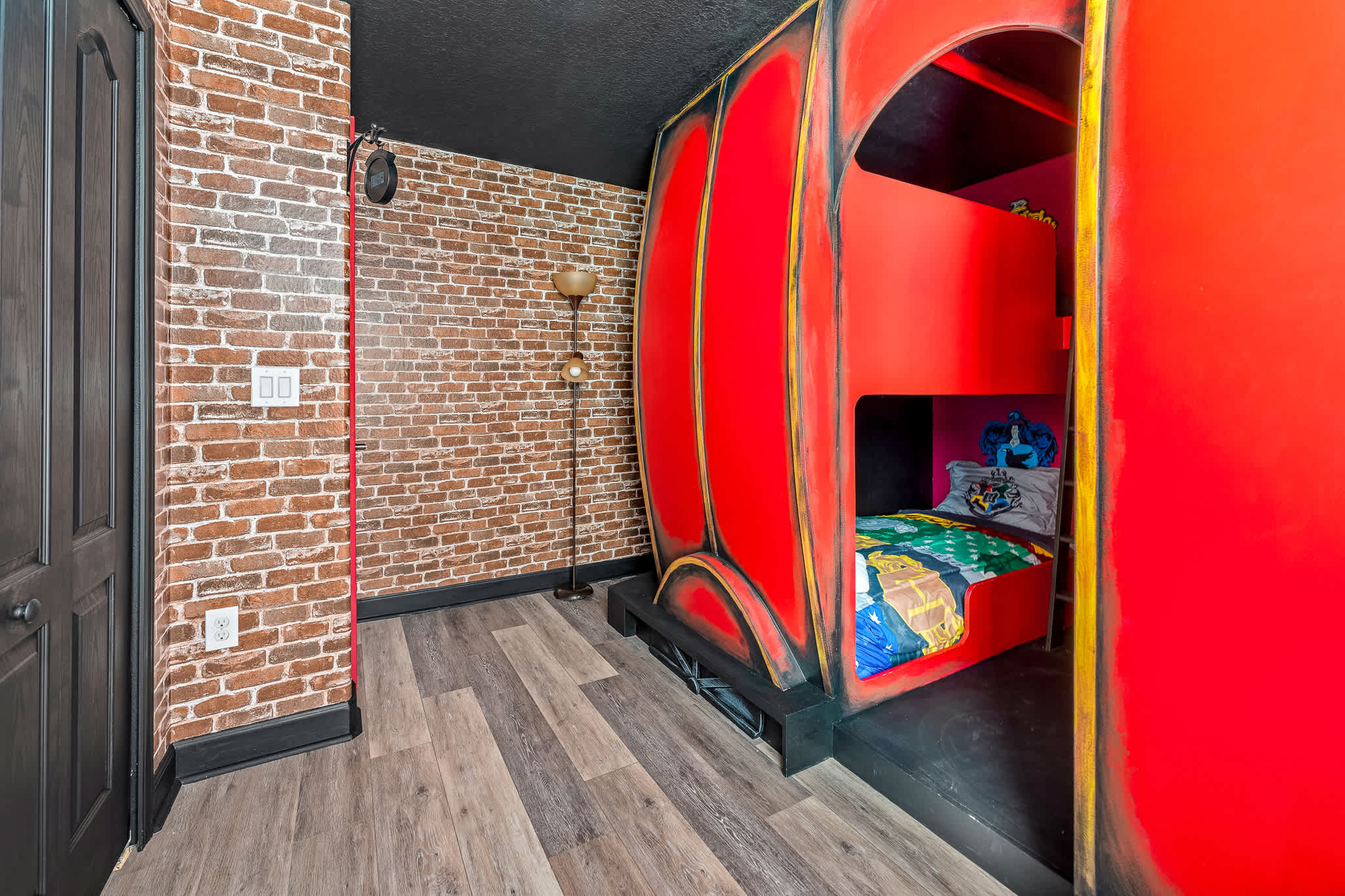 Heated pool + EV charger + Game Room + Waterpark