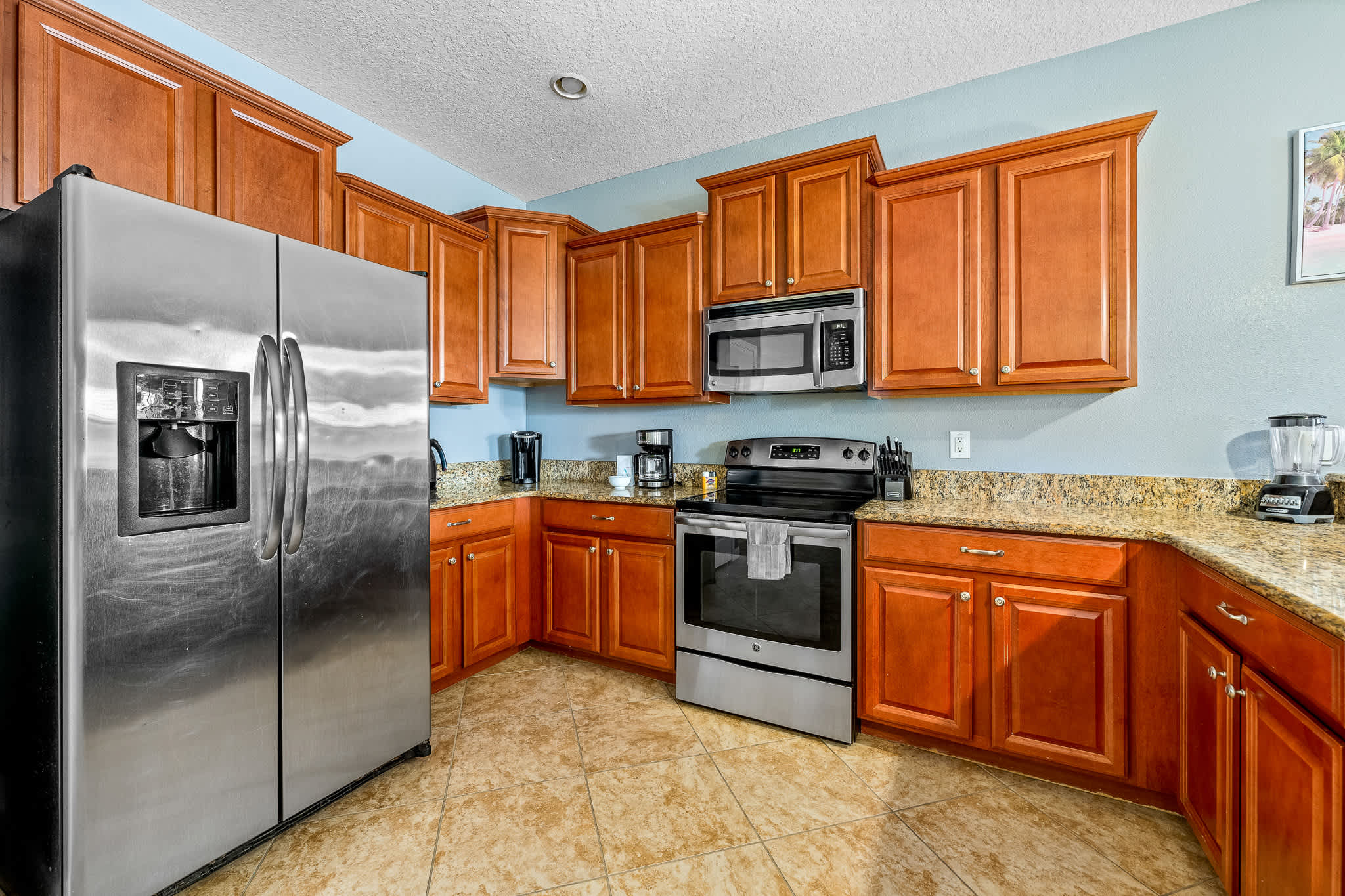 Heated pool + EV charger + Game Room + Waterpark