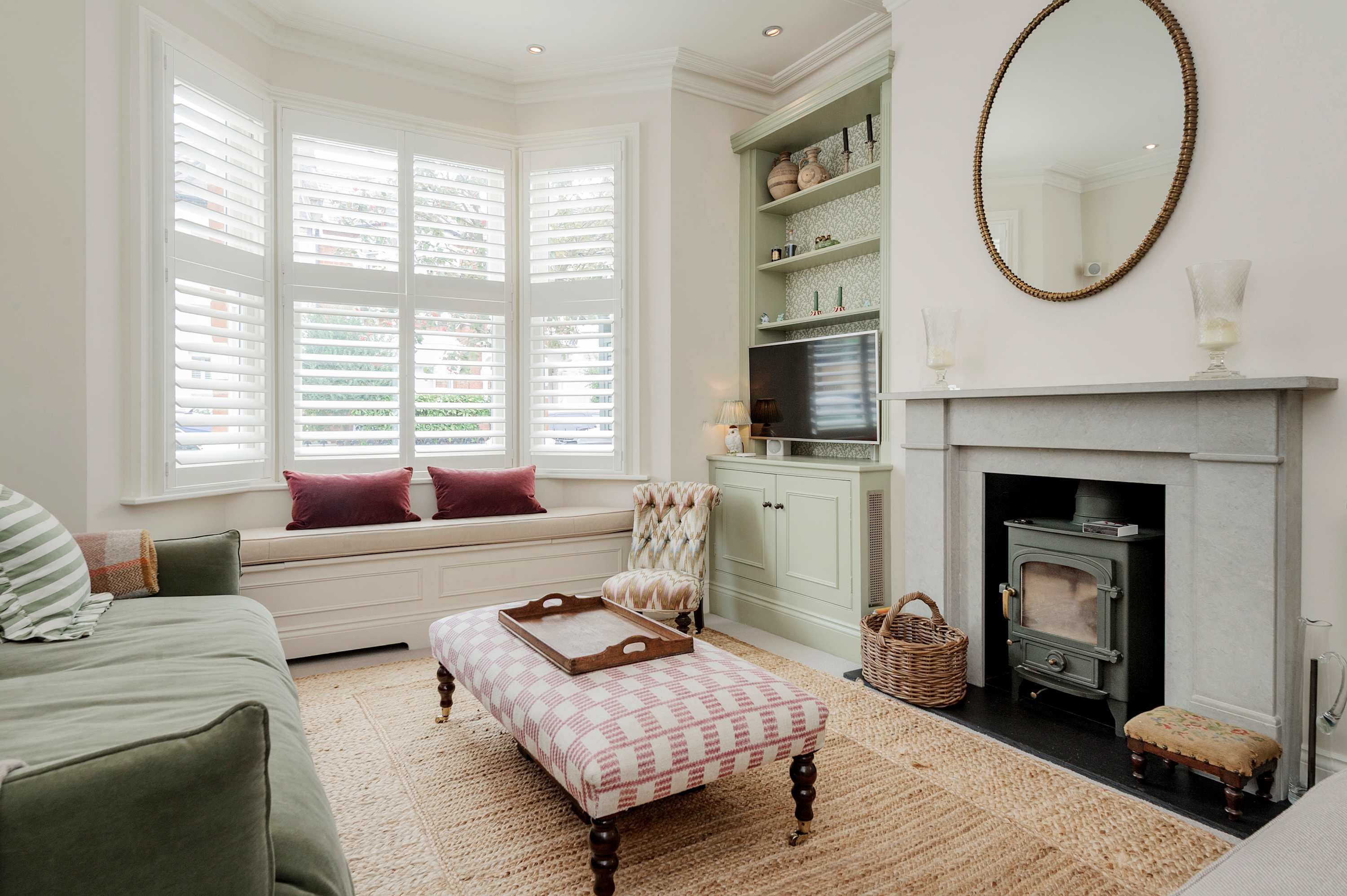 Stunning 3 bed Fulham Home with Garden in Burnfoot Avenue 5 SW6 5EB - Property image 28 - VivreStays