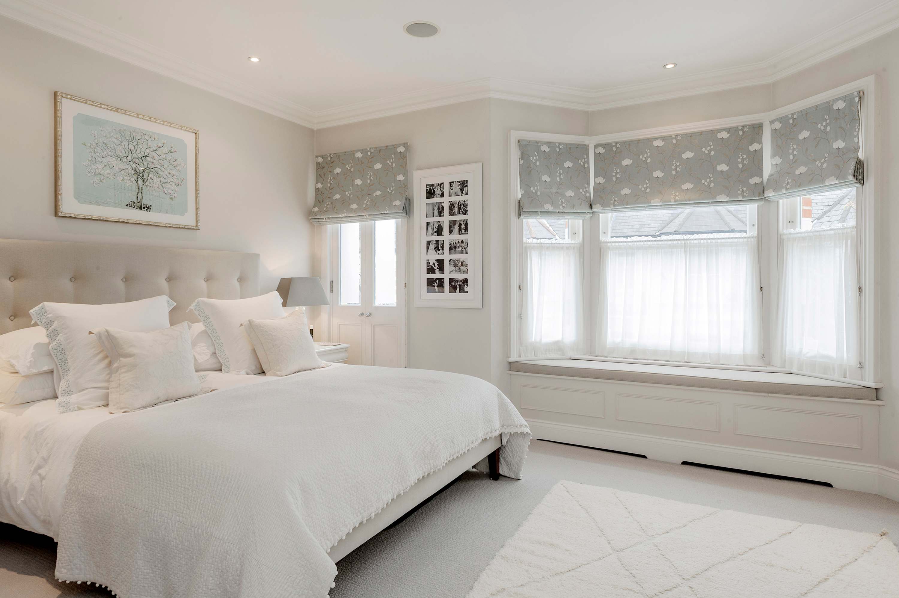 Stunning 3 bed Fulham Home with Garden in Burnfoot Avenue 5 SW6 5EB - Property image 2 - VivreStays