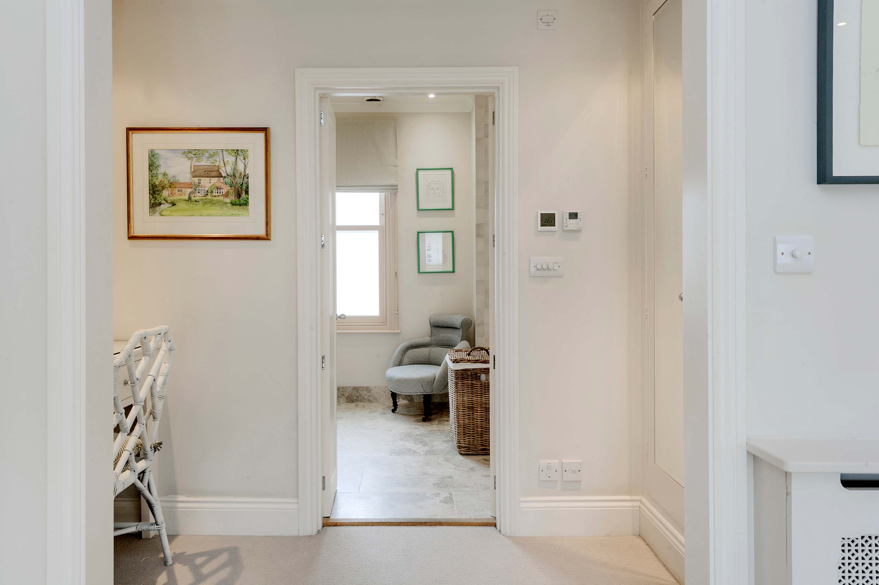 Stunning 3 bed Fulham Home with Garden in Burnfoot Avenue 5 SW6 5EB - Property image 16 - VivreStays