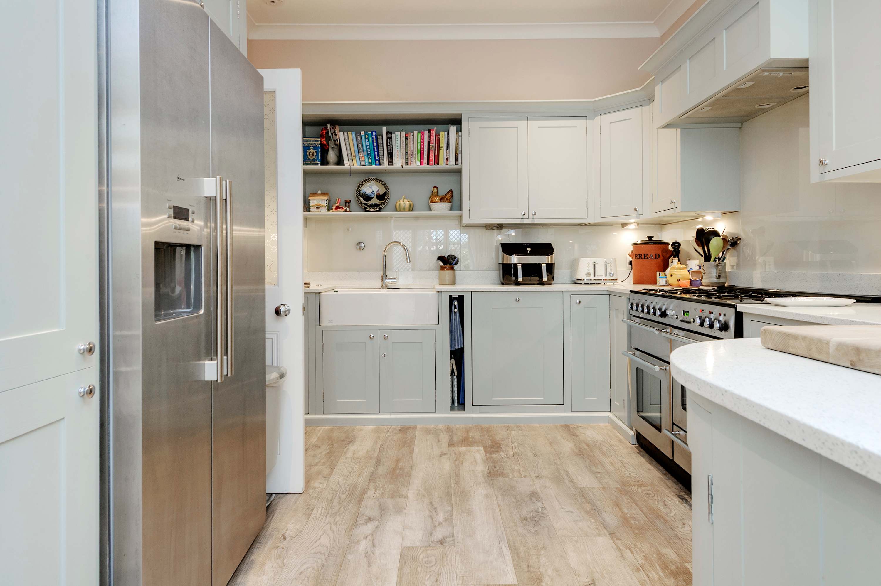 Stunning 3 bed Fulham Home with Garden in Burnfoot Avenue 5 SW6 5EB - Property image 36 - VivreStays