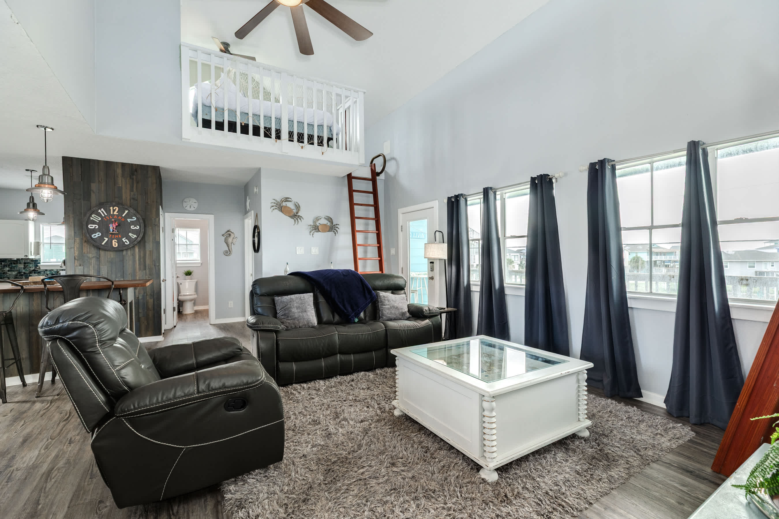 Island Livin Your Familys Seaside Clubhouse | Photo 2