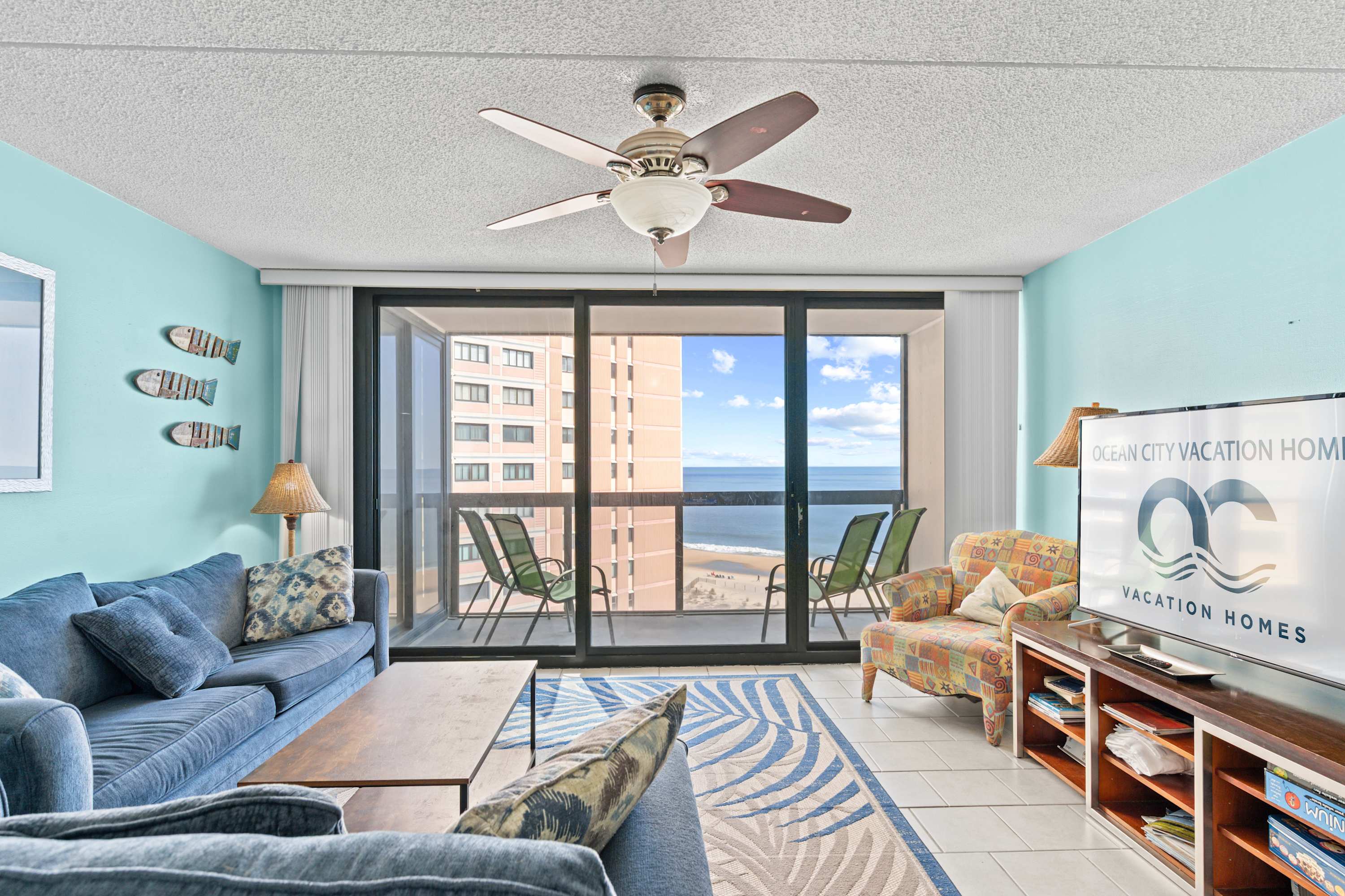 Golden Sands 701, Beachfront Family Resort Escape