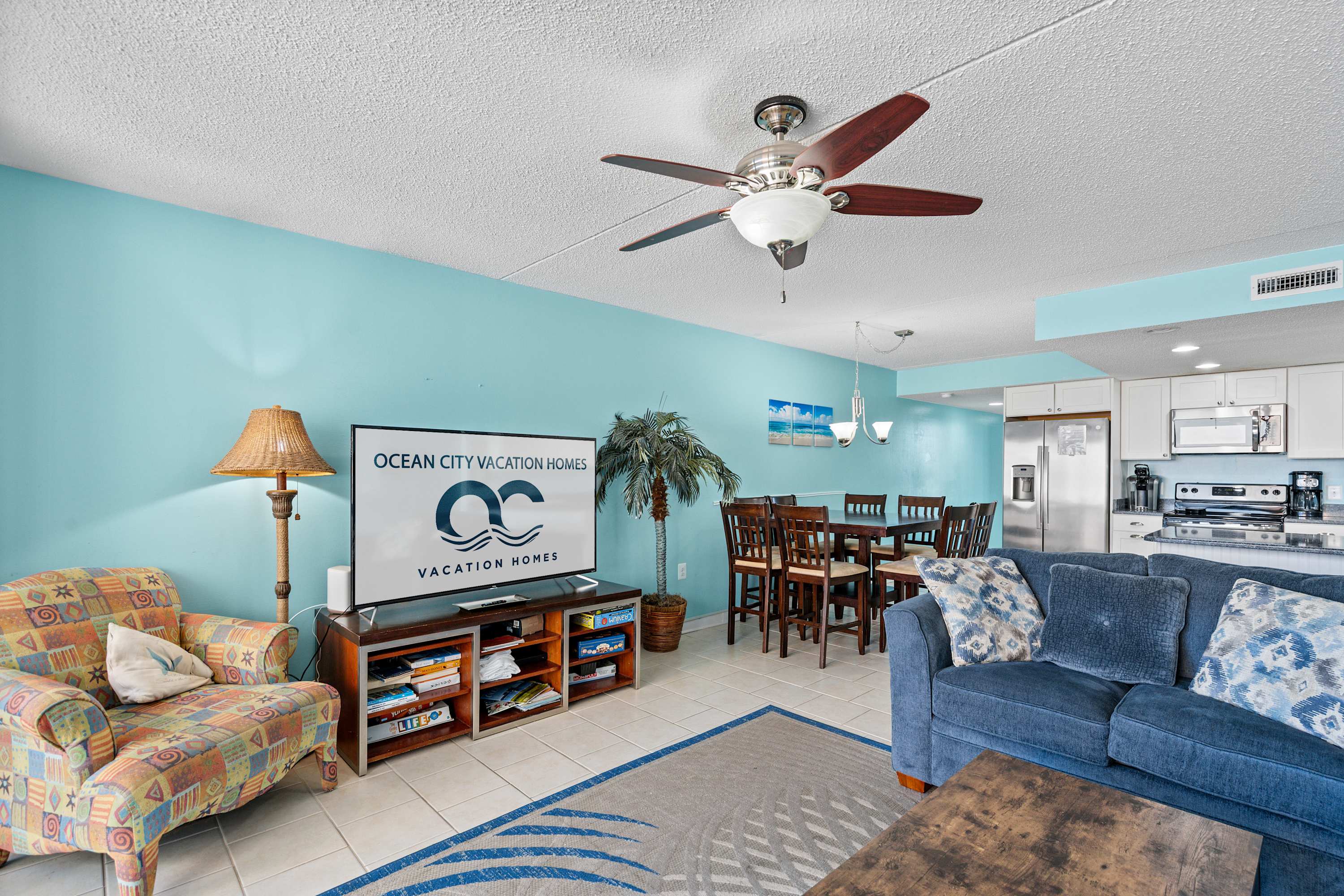 Golden Sands 701, Beachfront Family Resort Escape