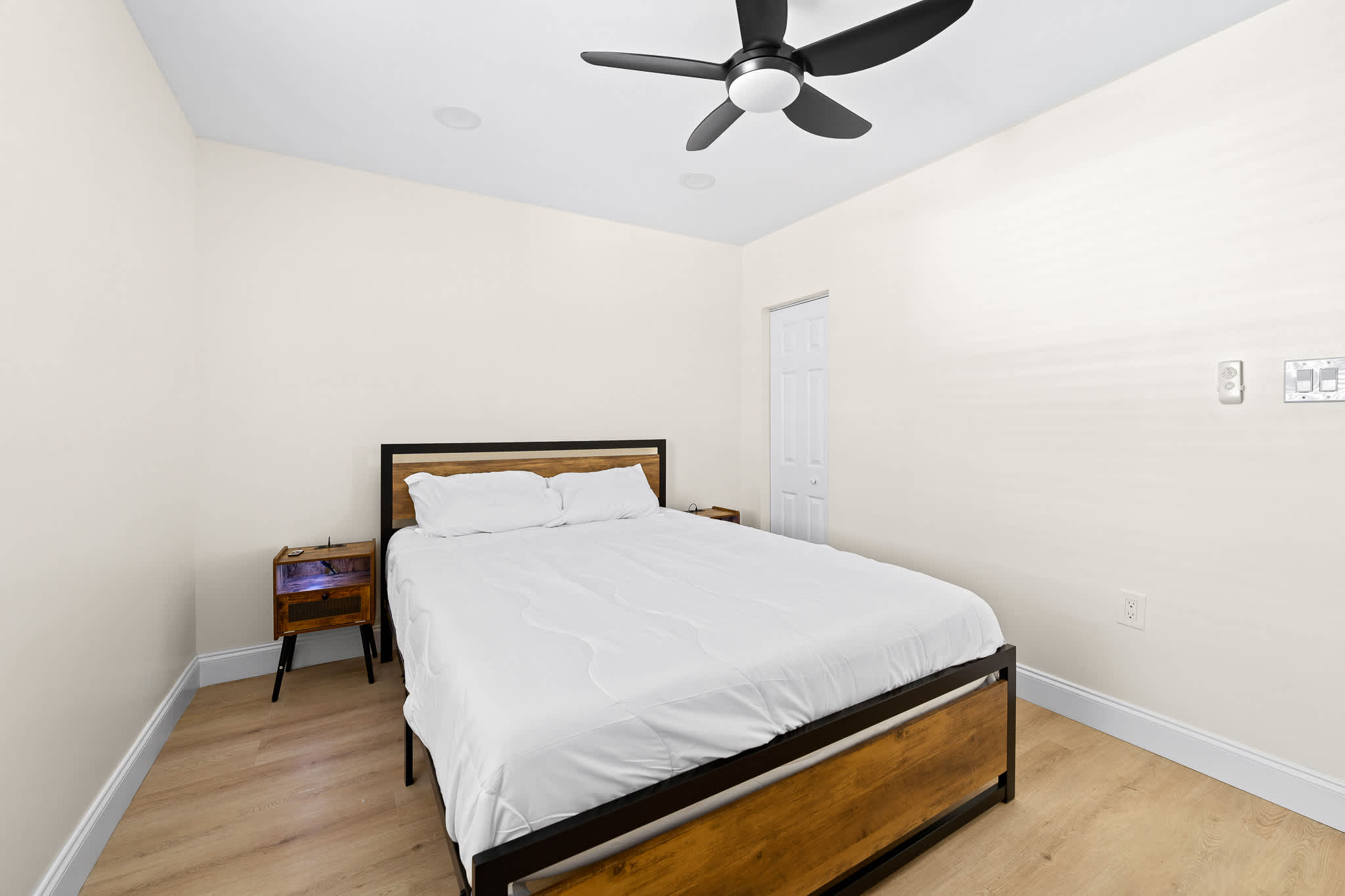 Boynton Beach Home w/ outdoor hammock