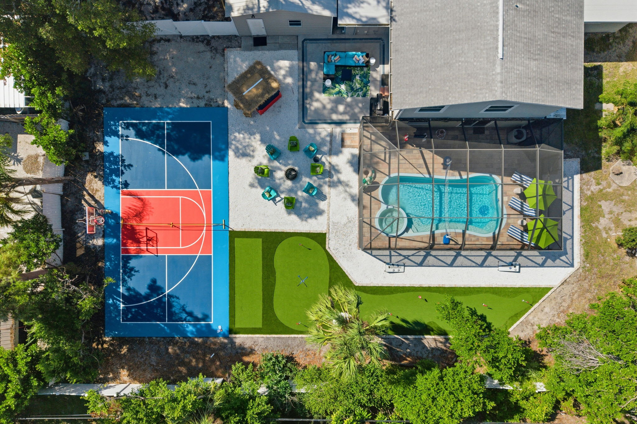 Sleeps 16 • Golf Simulator • Pickleball • Pool/Spa