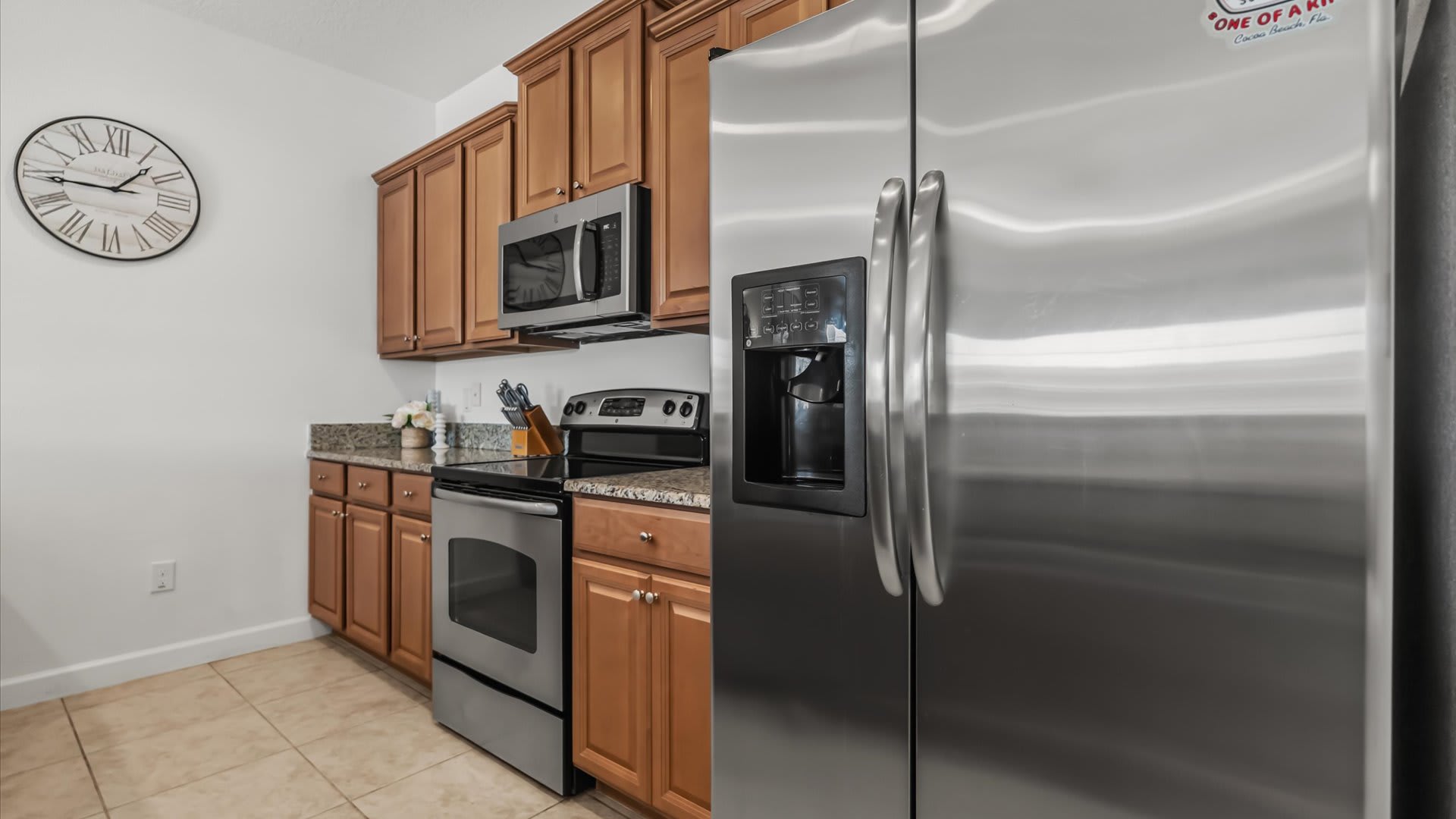 Fully Equipped Kitchen: Cook your favourite meals in this modern kitchen featuring stainless steel appliances and granite countertops.