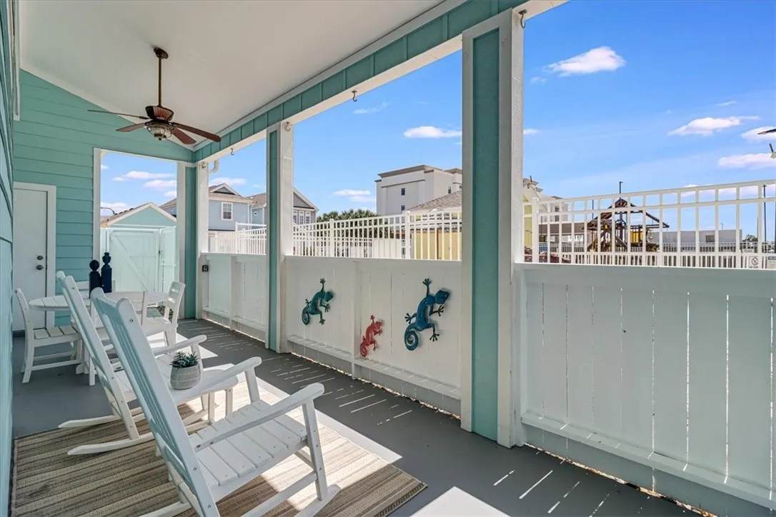 View of Pool, Full Resort Access | Hemingway House