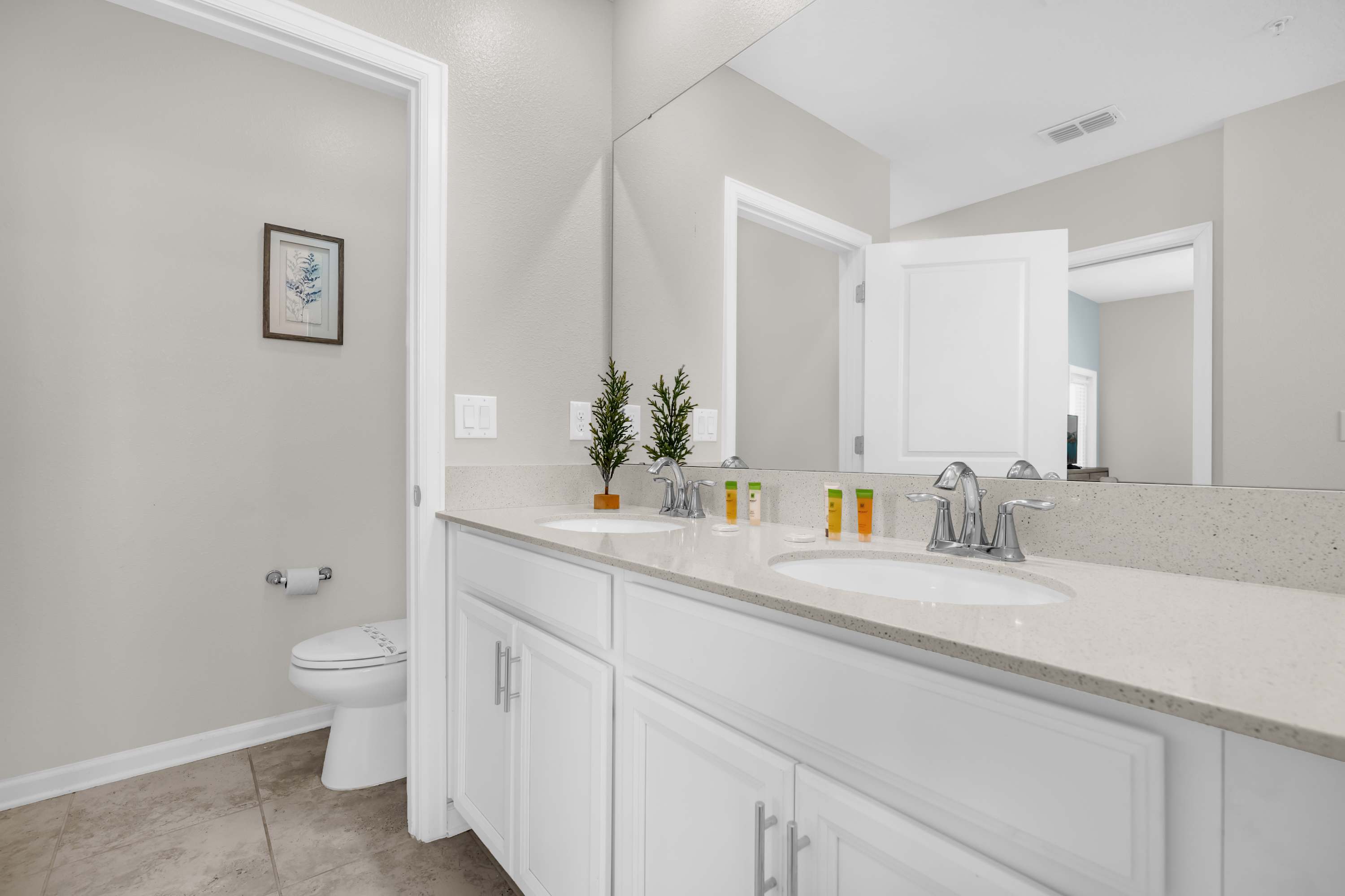 Florida Getaway Spacious home in private Resort | Photo 18