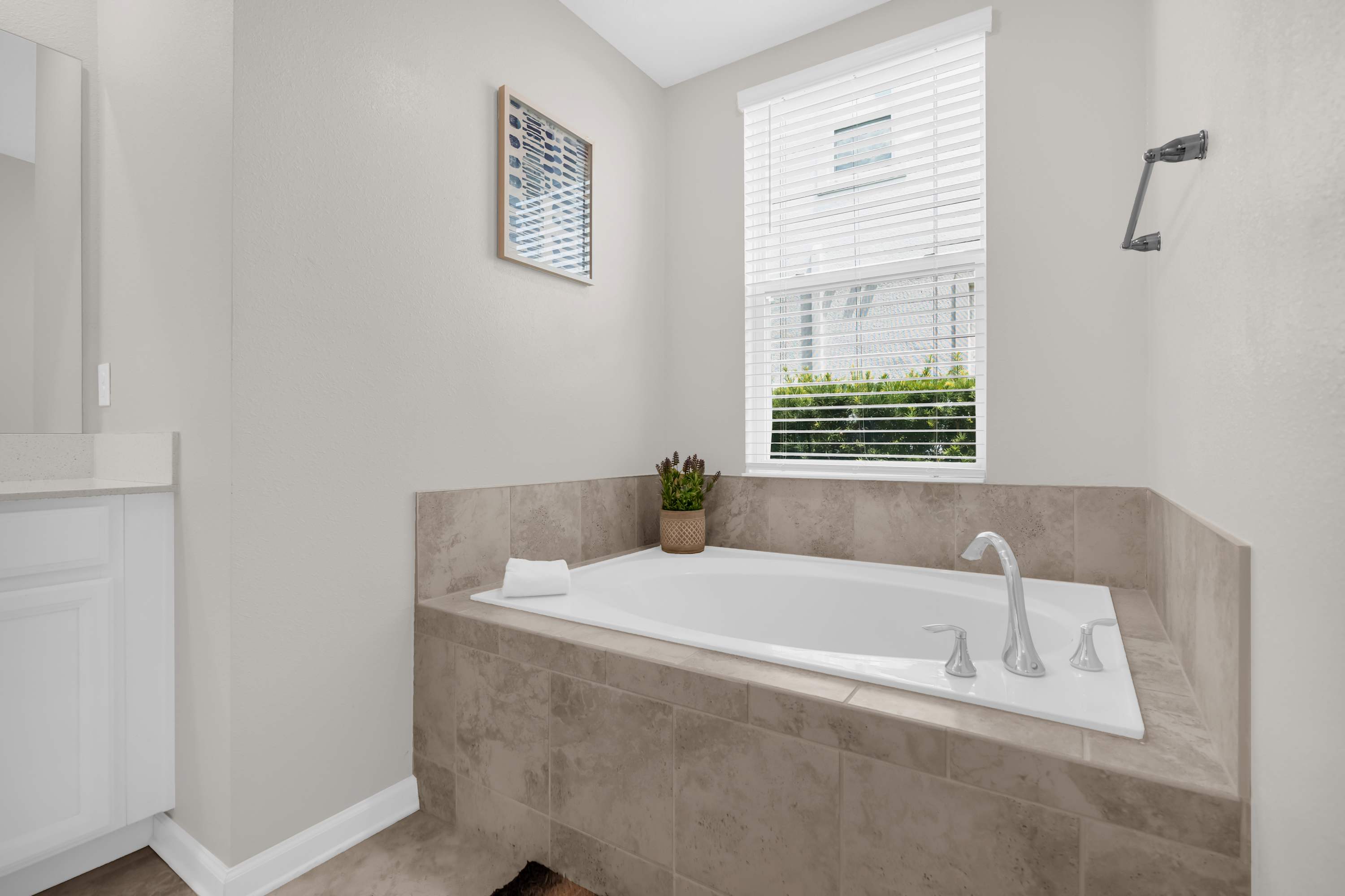 Florida Getaway Spacious home in private Resort | Photo 19