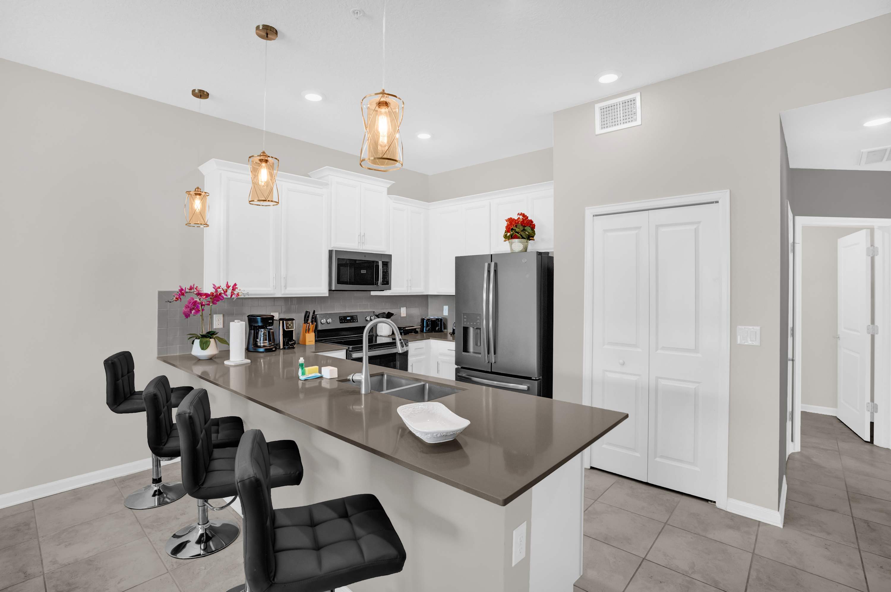 Florida Getaway Spacious home in private Resort | Photo 24