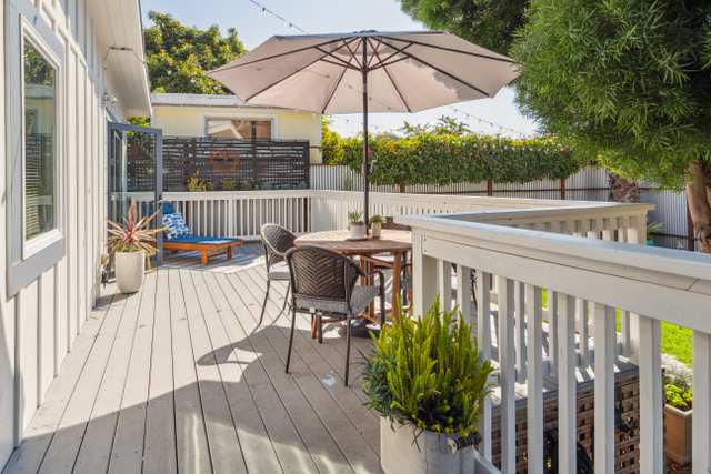 Spacious Cottage With Beautiful Yard And Work Spaces - Chic Sanctuary - Santa Cruz, CA