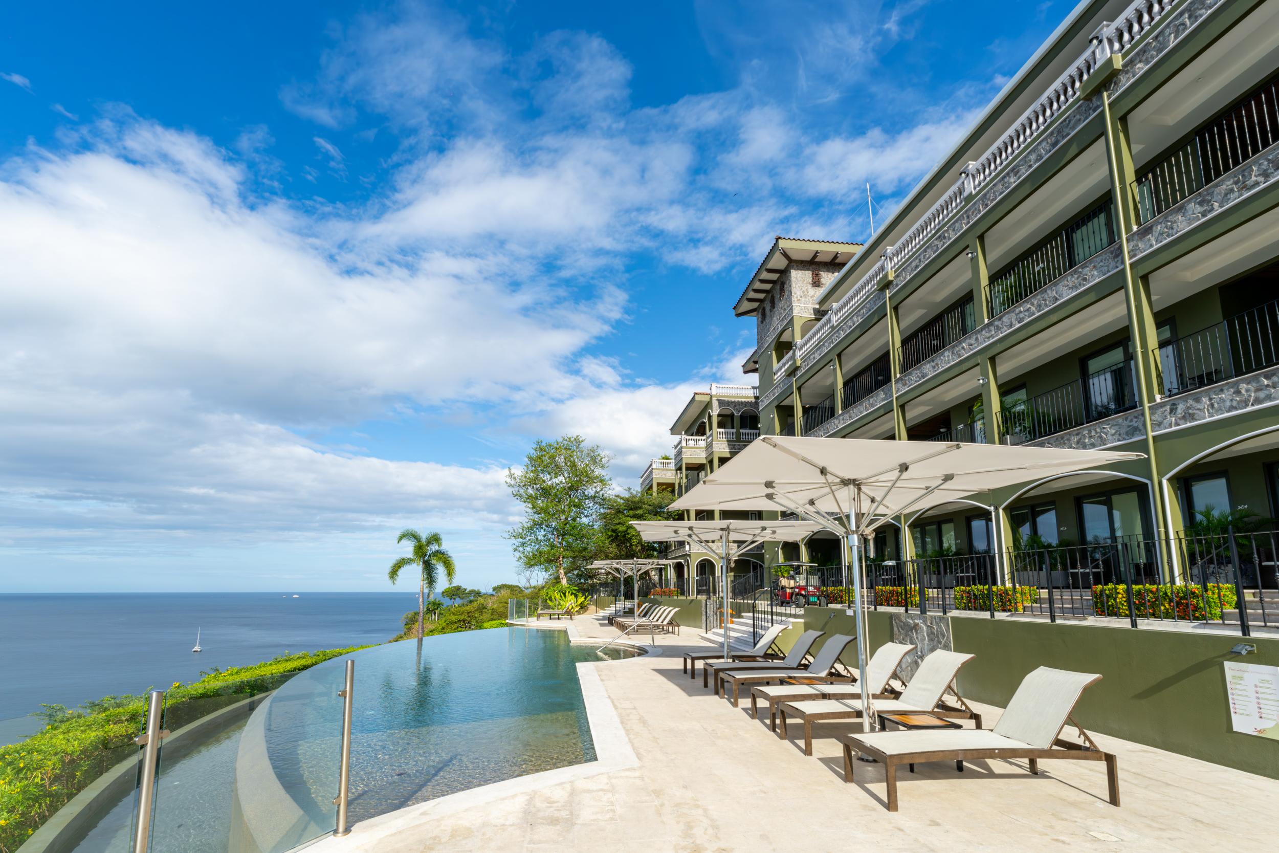 360 Splendor 403-Condo with Breakfast Included — 360 Splendor, Provincia de Guanacaste — vacation rental