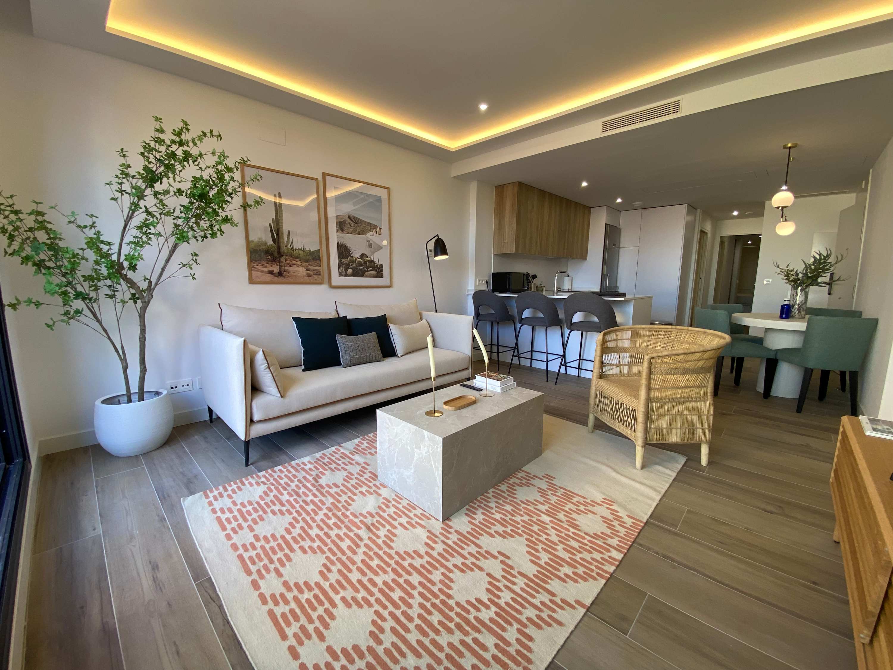 W* | Stylish 2br W/ Sunny Terrace In Chueca - Madrid