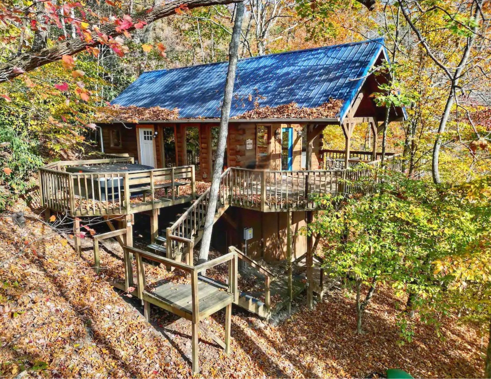 Sandstone- Hot Tub, Deck & Forest Views, Pets OK! — Stanton, KY — vacation rental
