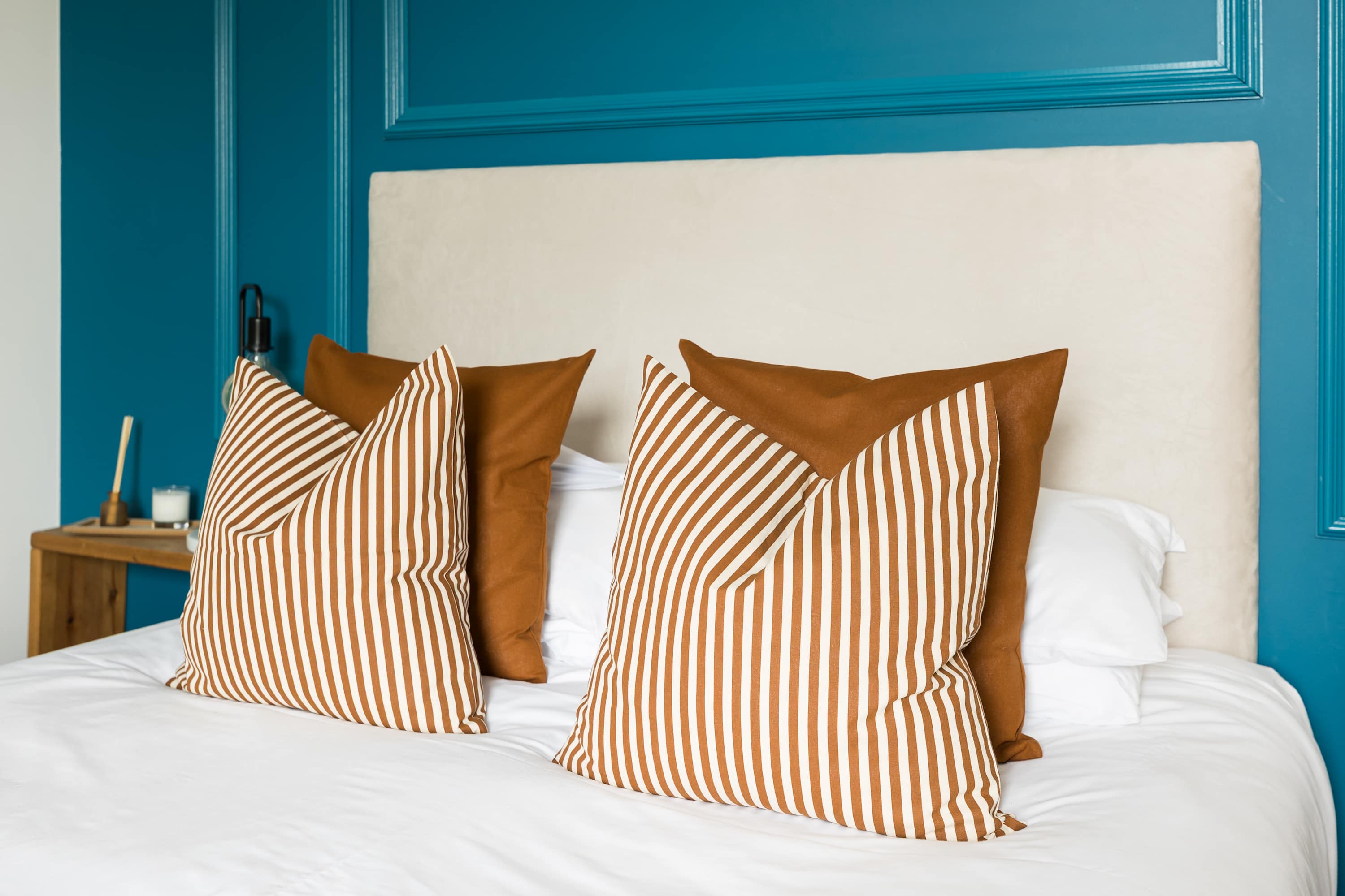 The Adelphi | King Studio w/ Free Private Parking in Studio 5, 39 Grove Road CV37 6PB - Property image 12 - VivreStays