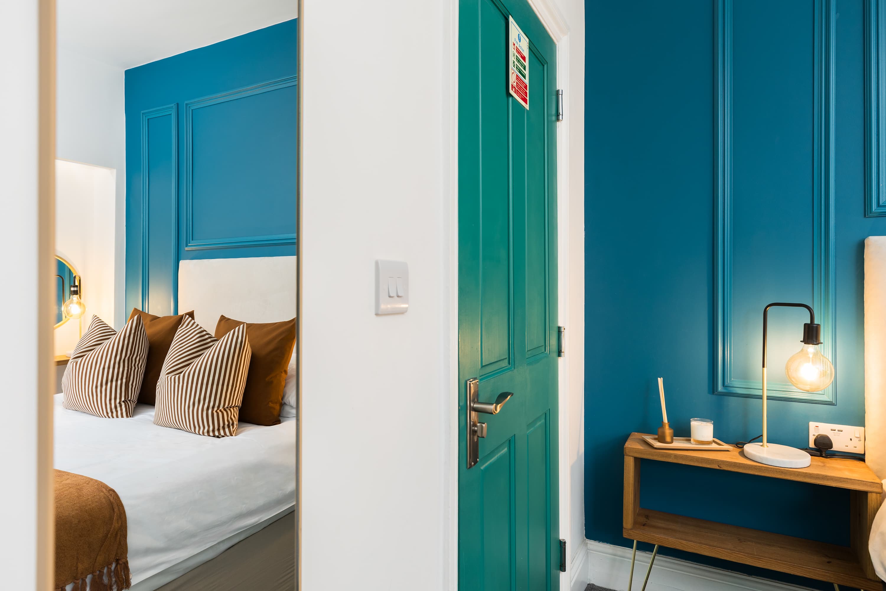 The Adelphi | King Studio w/ Free Private Parking in Studio 5, 39 Grove Road CV37 6PB - Property image 14 - VivreStays