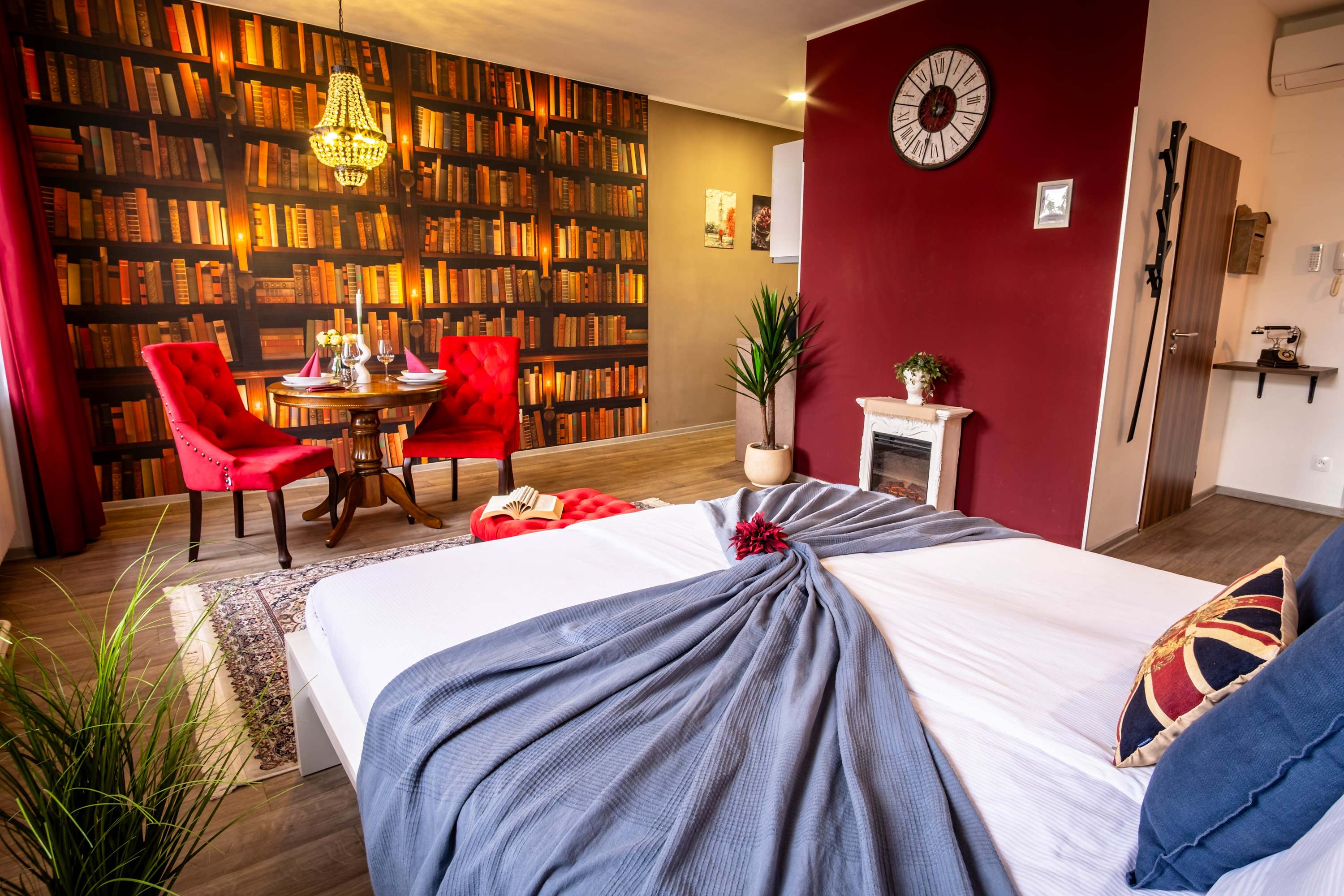 London Studio, AC, Netflix, DT