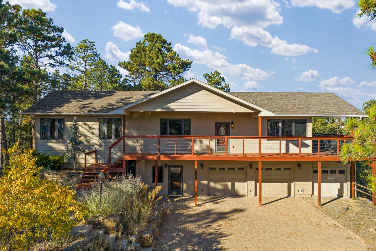Highland Hilltop Retreat — Rapid City, SD — vacation rental