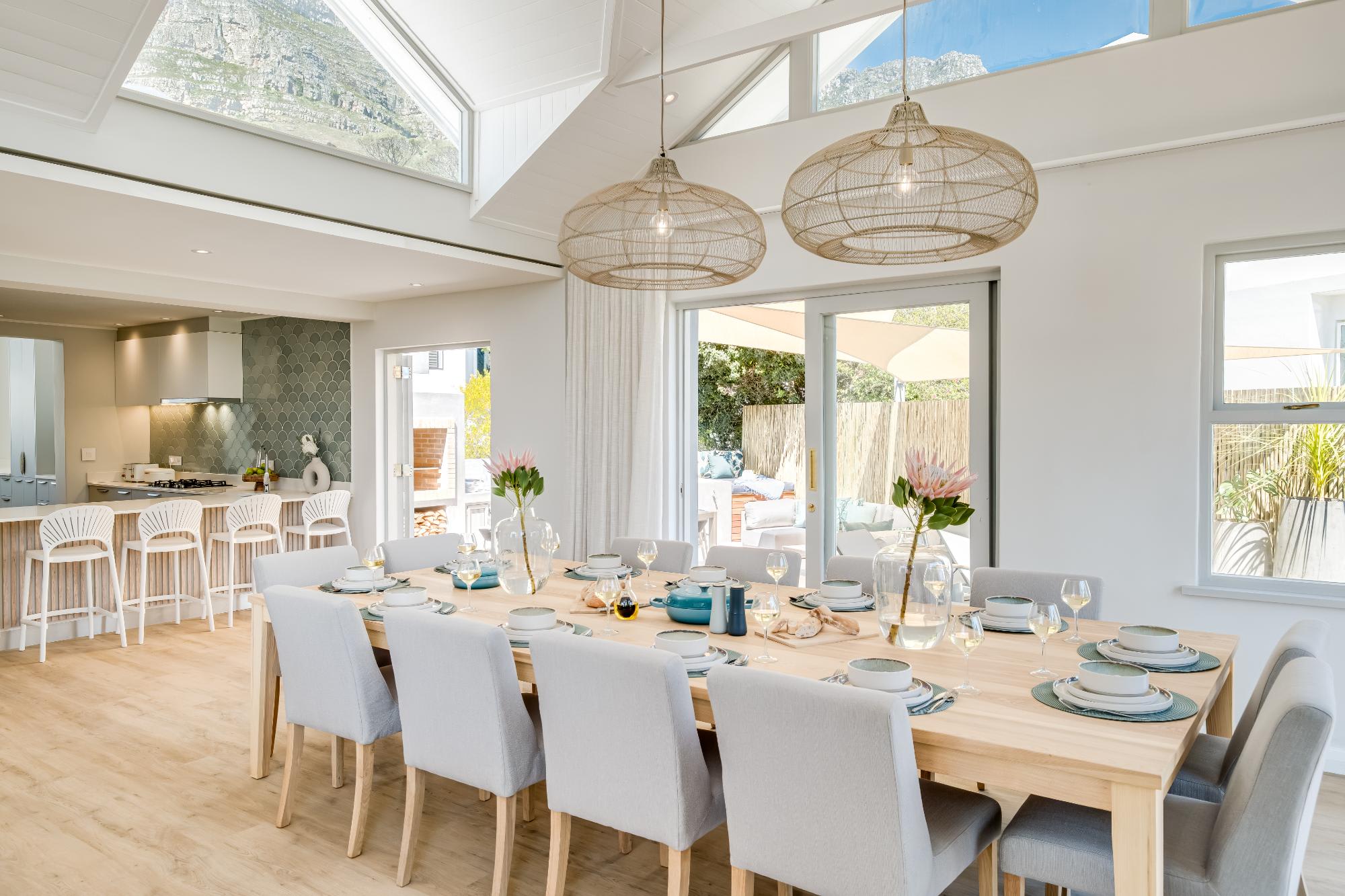 6bed Villa by Camps Bay Beach Seven the Drive 4