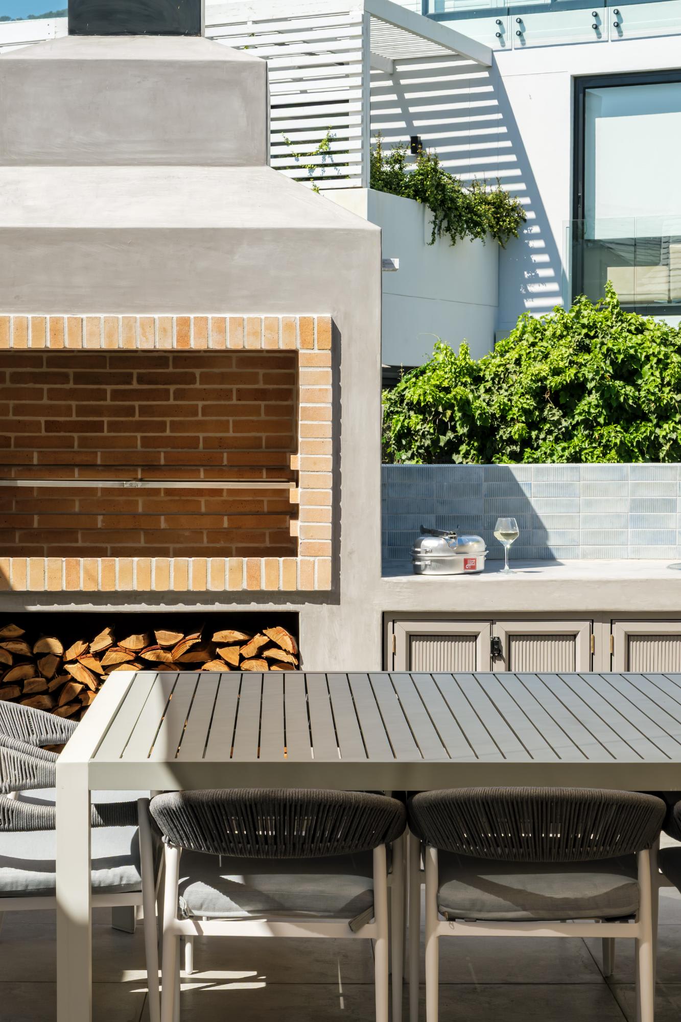 6bed Villa by Camps Bay Beach Seven the Drive 8