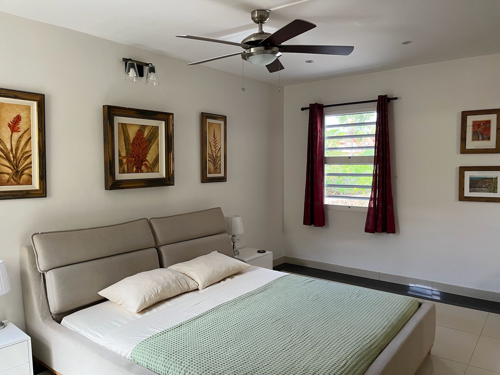 24 Makambaplein, Kralendijk, Caribbean Netherlands