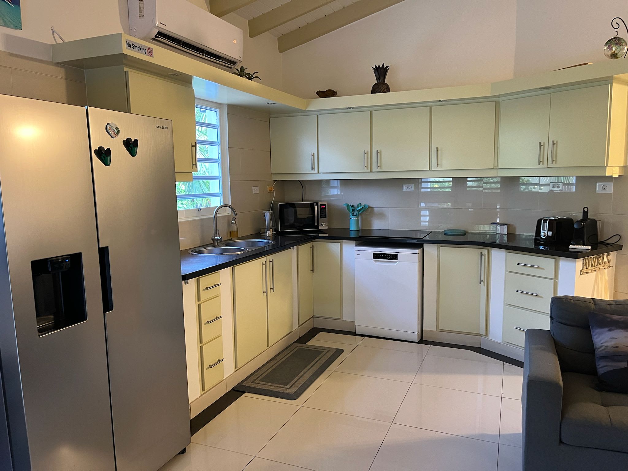 24 Makambaplein, Kralendijk, Caribbean Netherlands