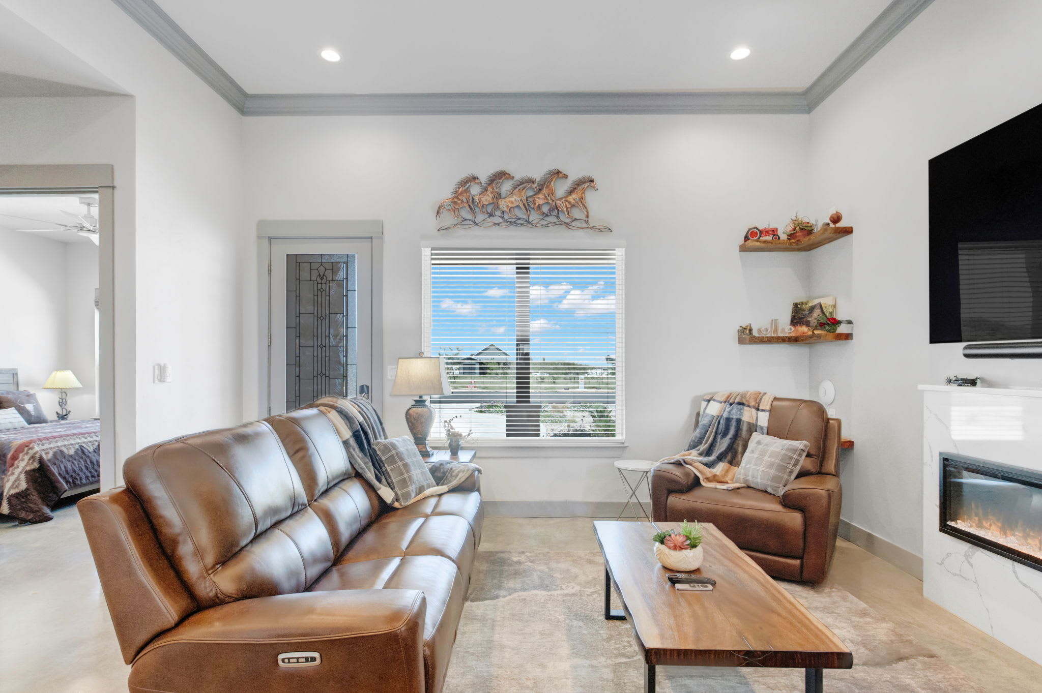 Luxury 3BR with Hot Tub, Outdoor Kitchen & Firepit | Photo 11