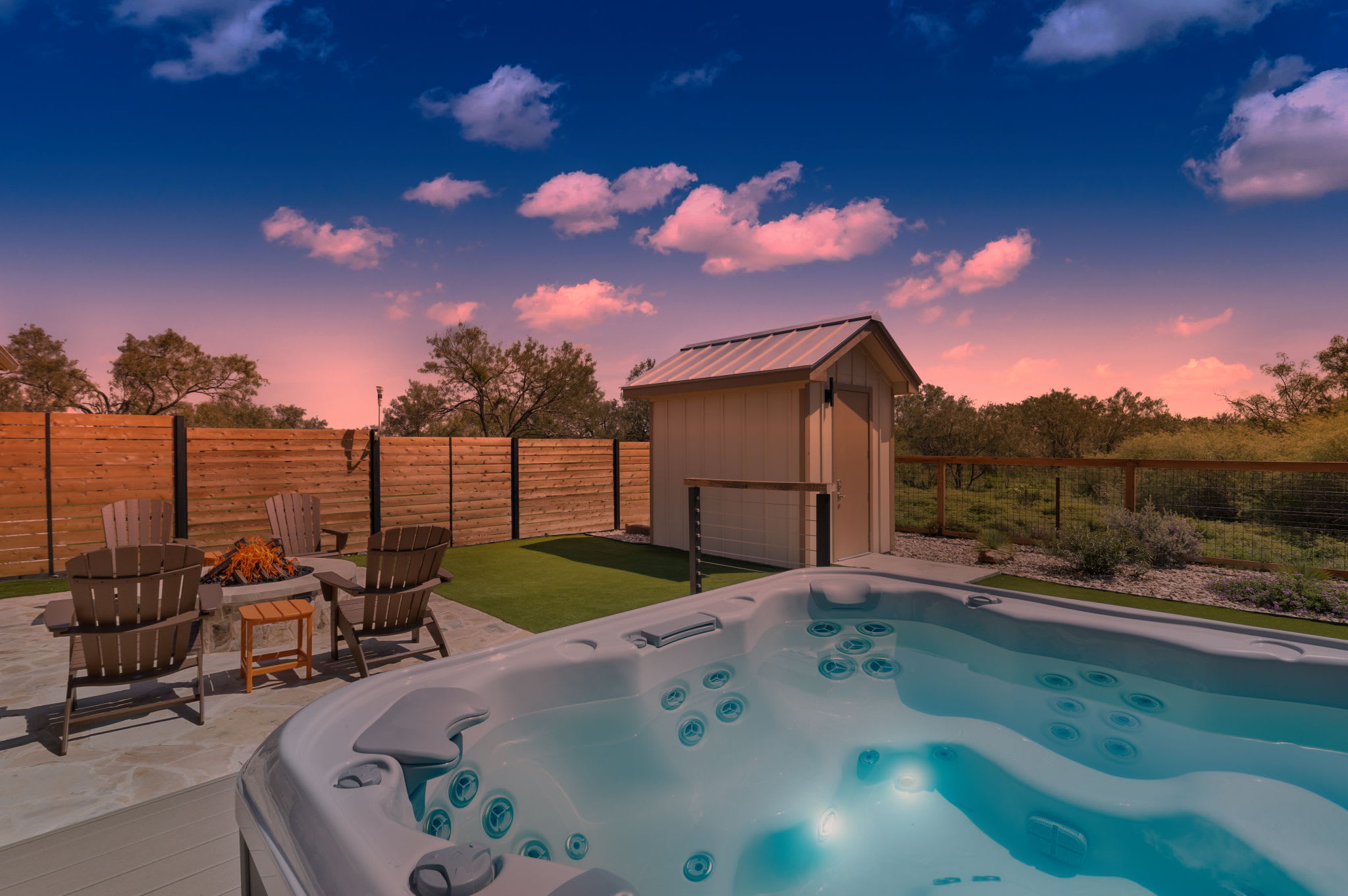 Luxury 3BR with Hot Tub, Outdoor Kitchen & Firepit | Photo 28