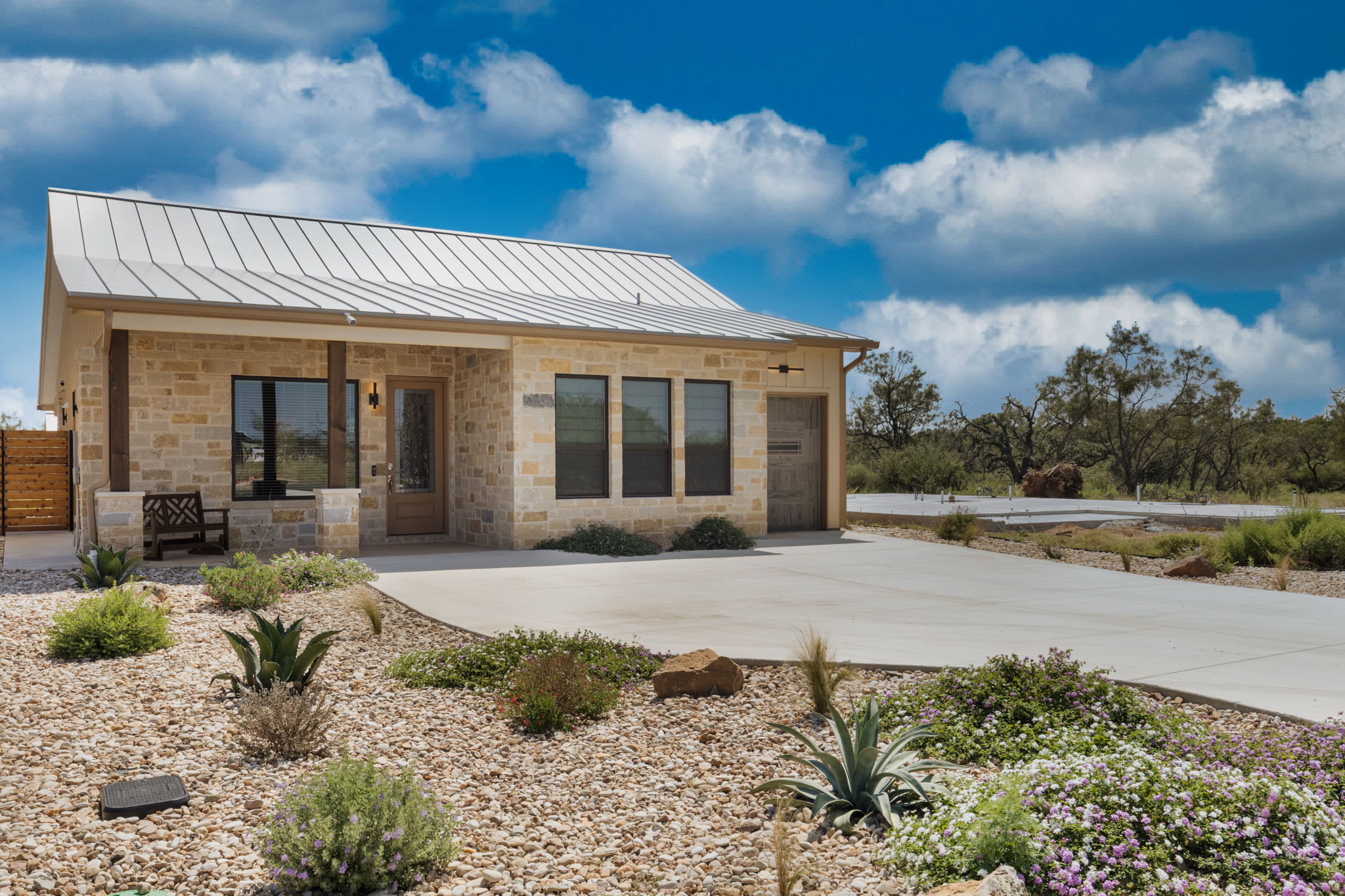 Luxury 3BR with Hot Tub, Outdoor Kitchen & Firepit | Photo 2