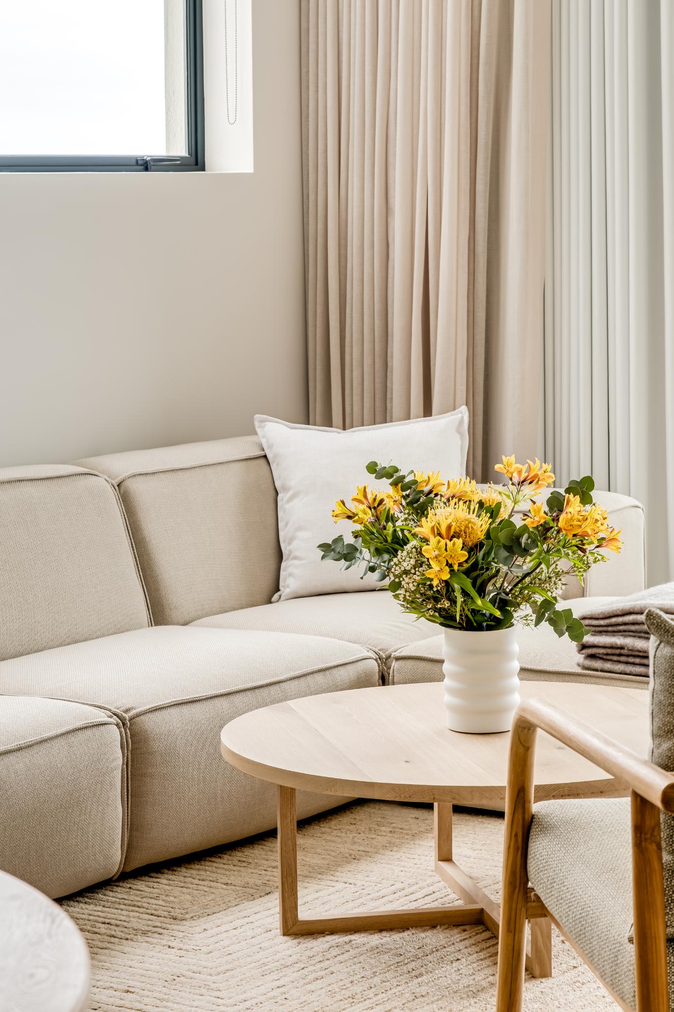 Ocean View 1bed Apartment in Sea Point Marlo Cove 4