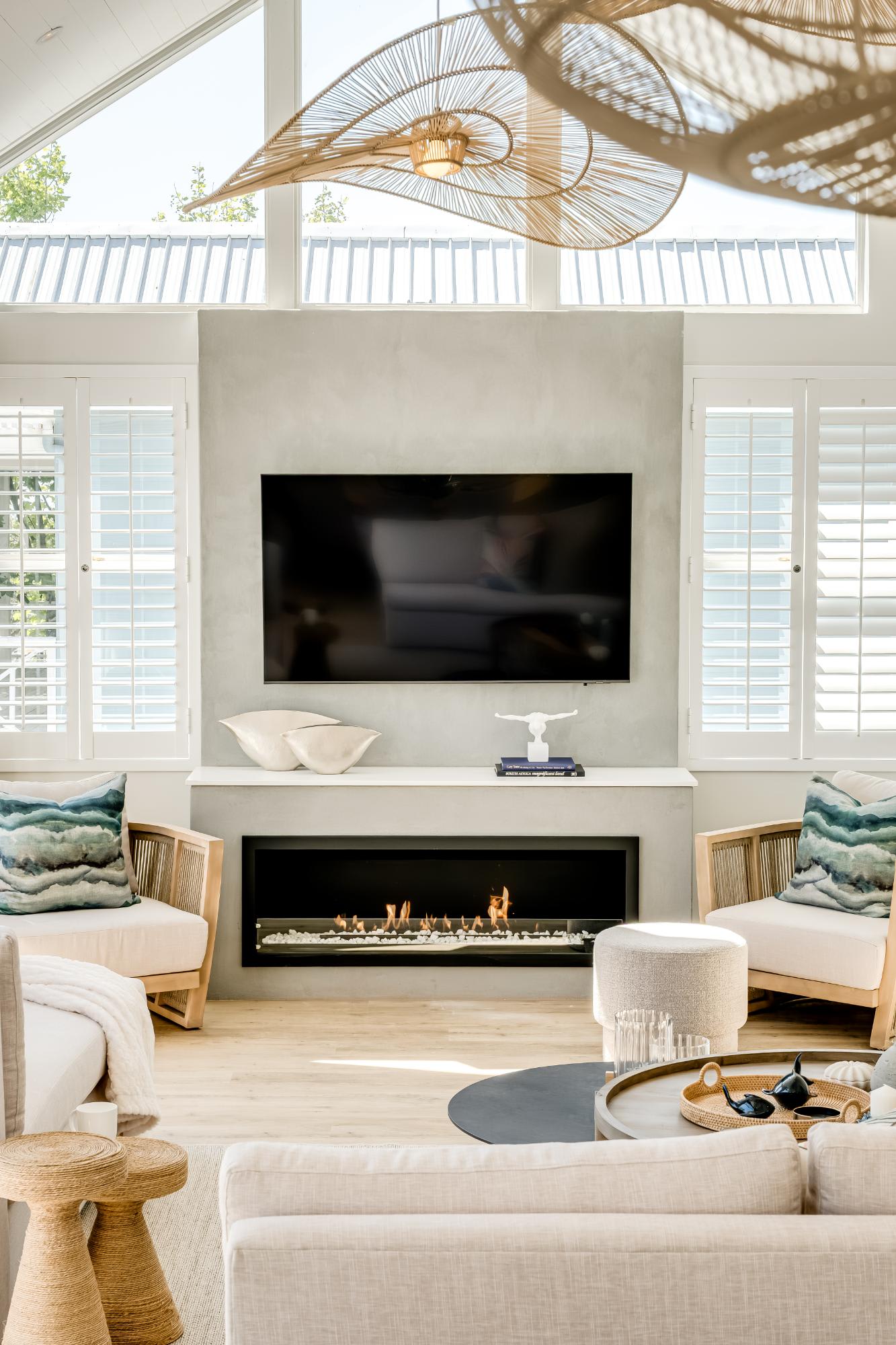 6bed Villa by Camps Bay Beach Seven the Drive 9